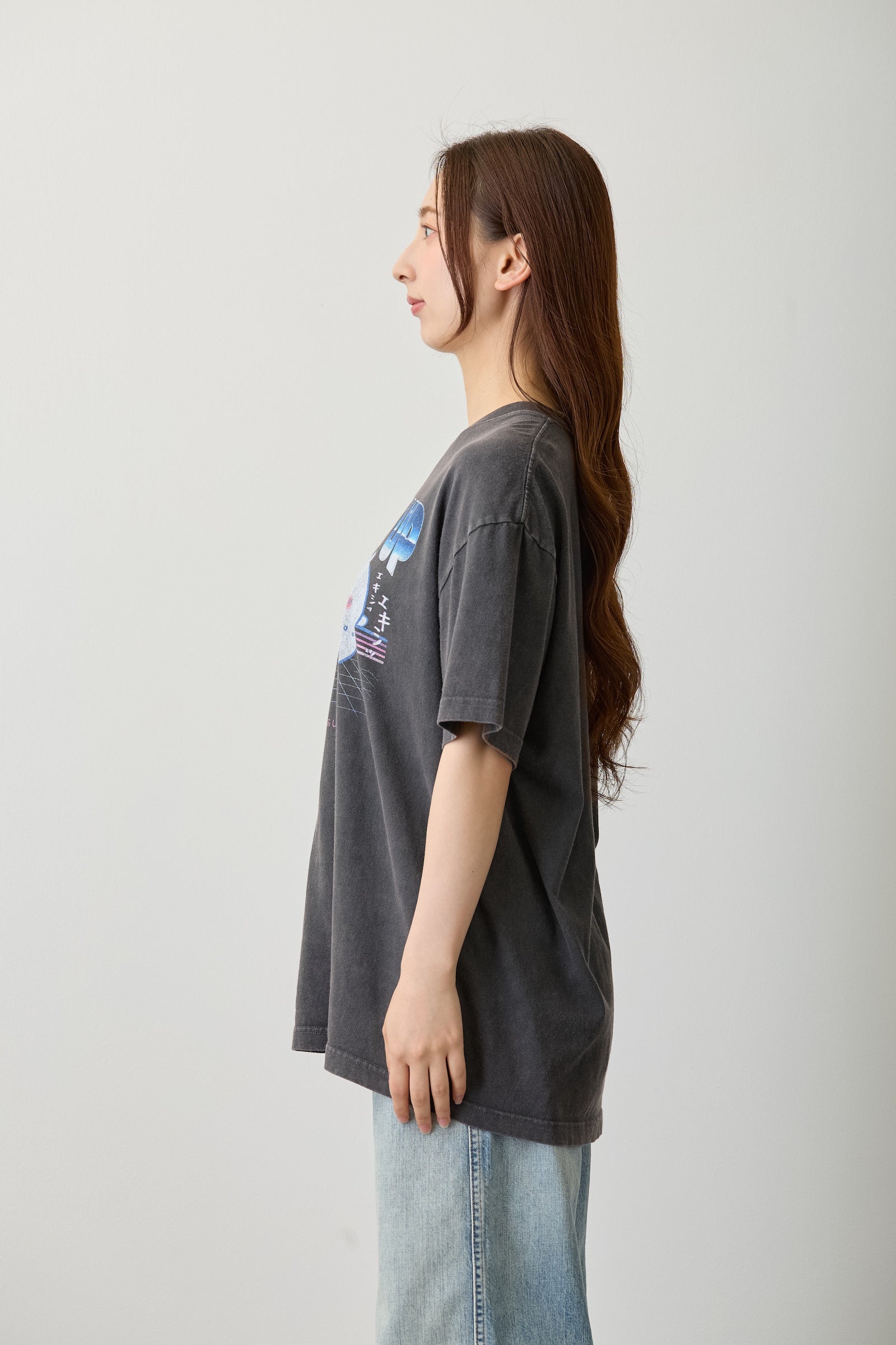 【7月中旬以降お届け】ちいかわ Tシャツ TURN IT UP スミ
