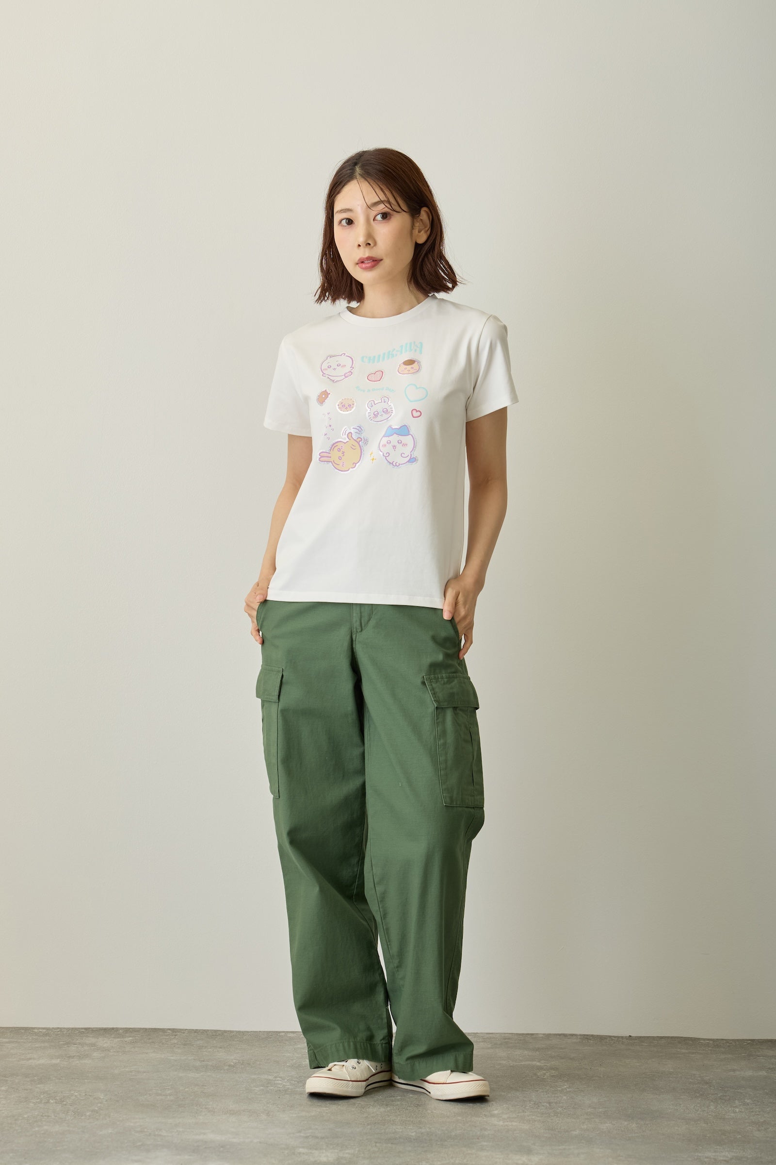 ちいかわ ラインストーンTシャツ DECO(うさぎ) ブラック