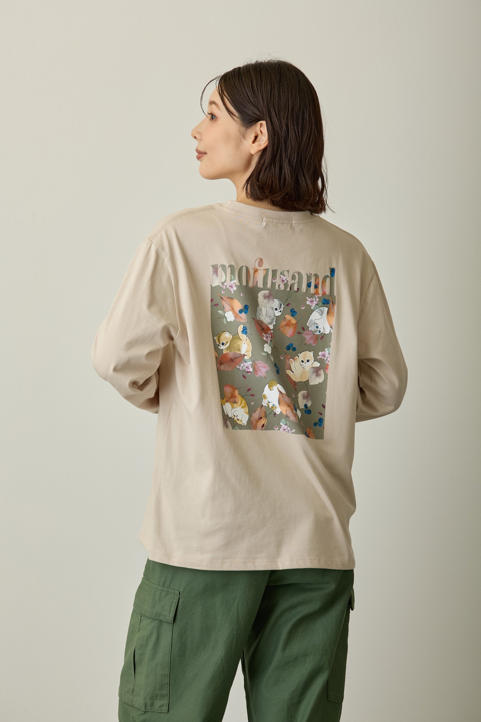 mofusand×日比谷花壇 長袖Tシャツ リーフ柄 ベージュ