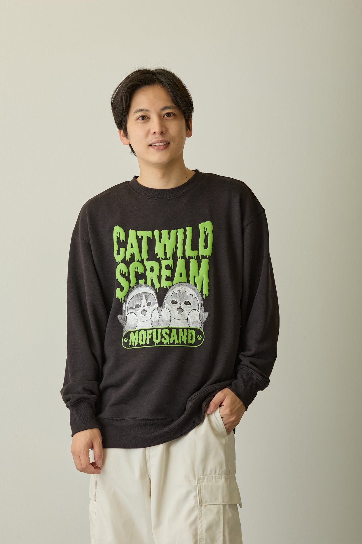 mofusand スウェットシャツ CAT WILD SCREAM ブラック