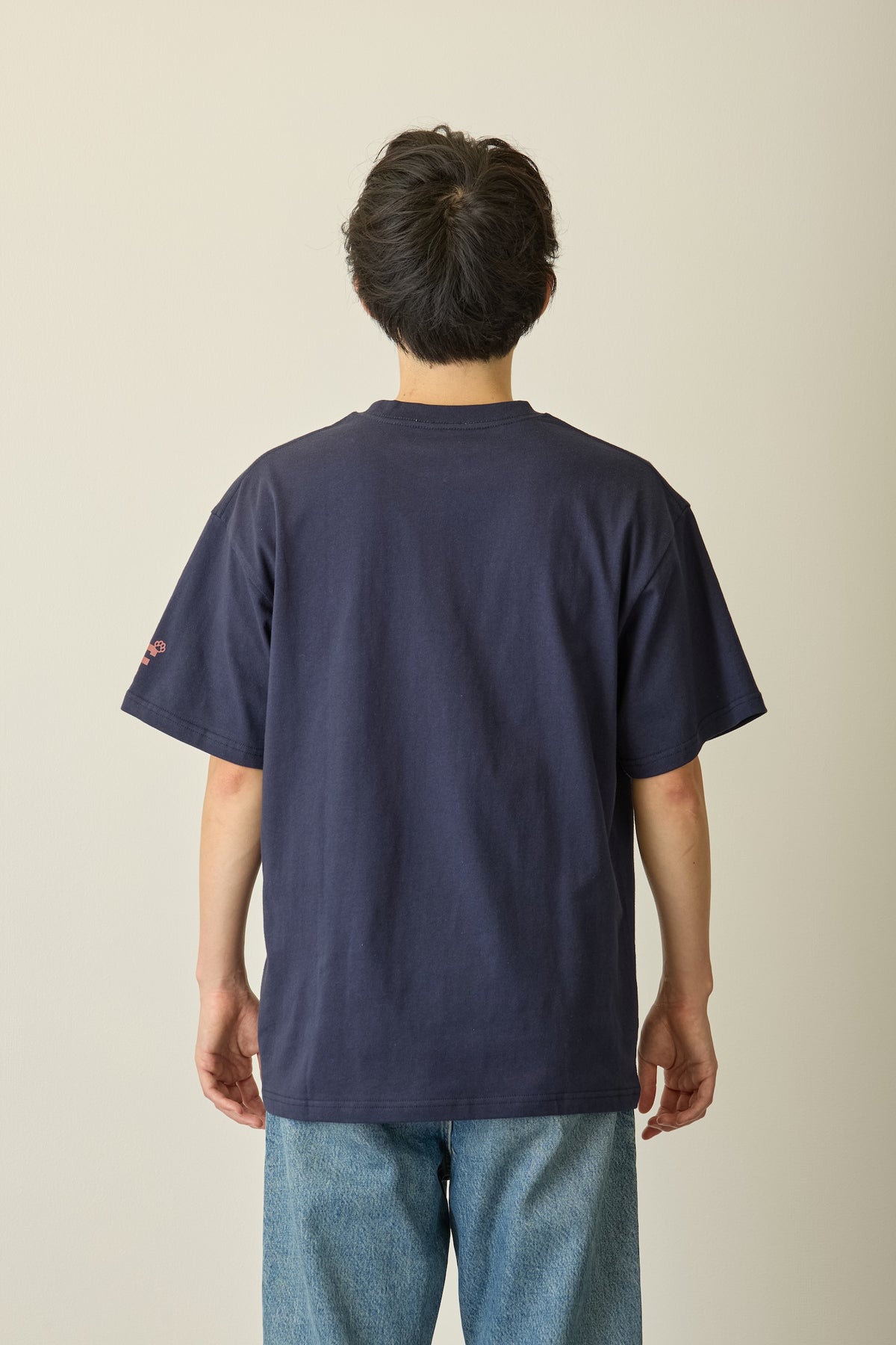 mofusand Tシャツ PAWSING THE GAME ネイビー
