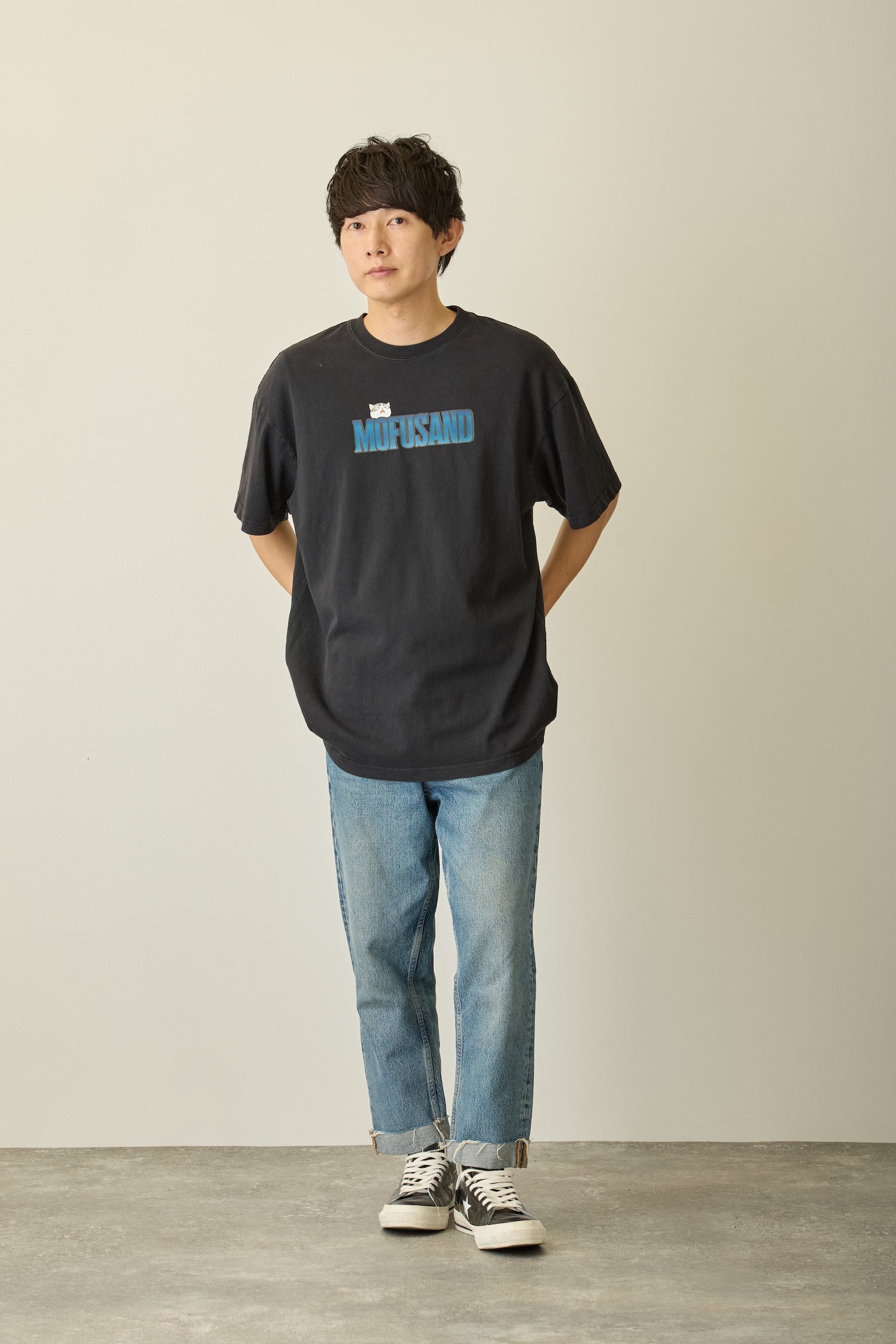 【先行販売】mofusand Tシャツ ホラーサメにゃん ブラック