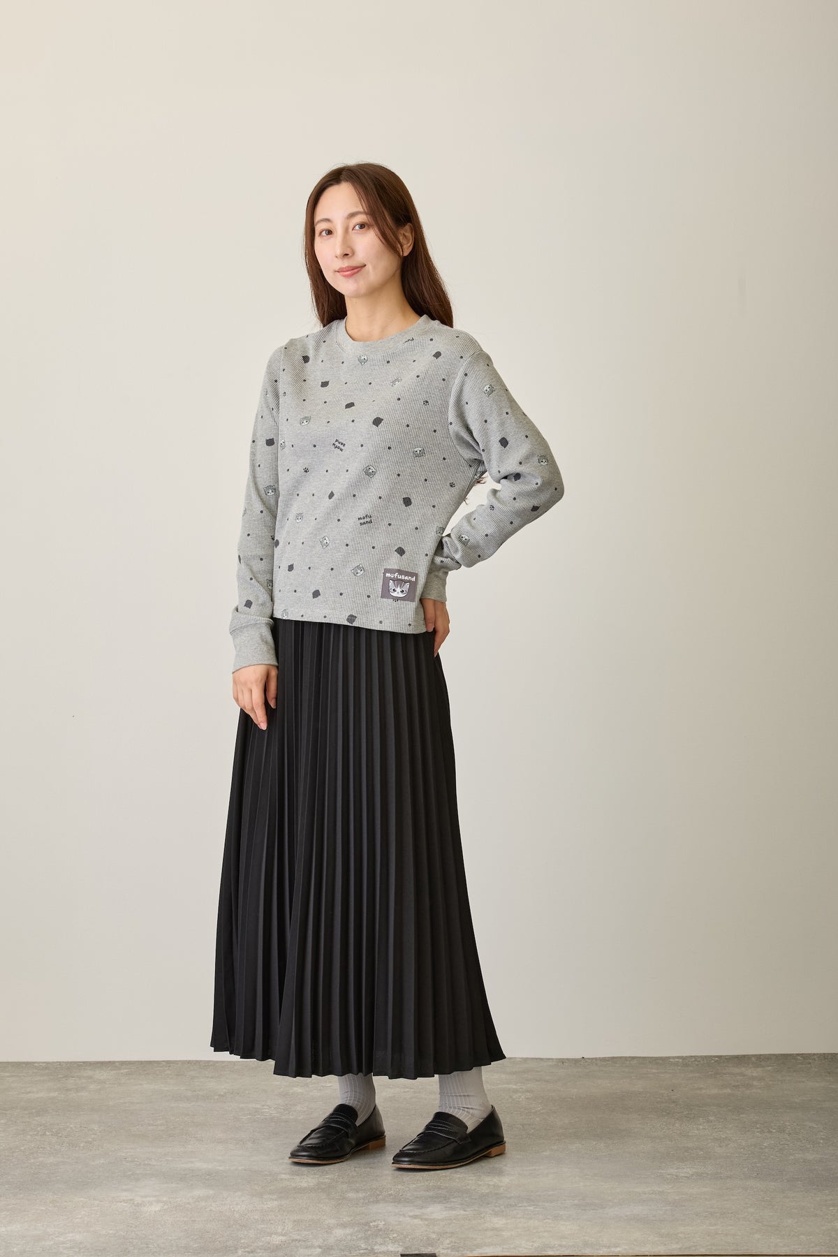 mofusand ワッフル長袖Tシャツ ドット柄 グレー