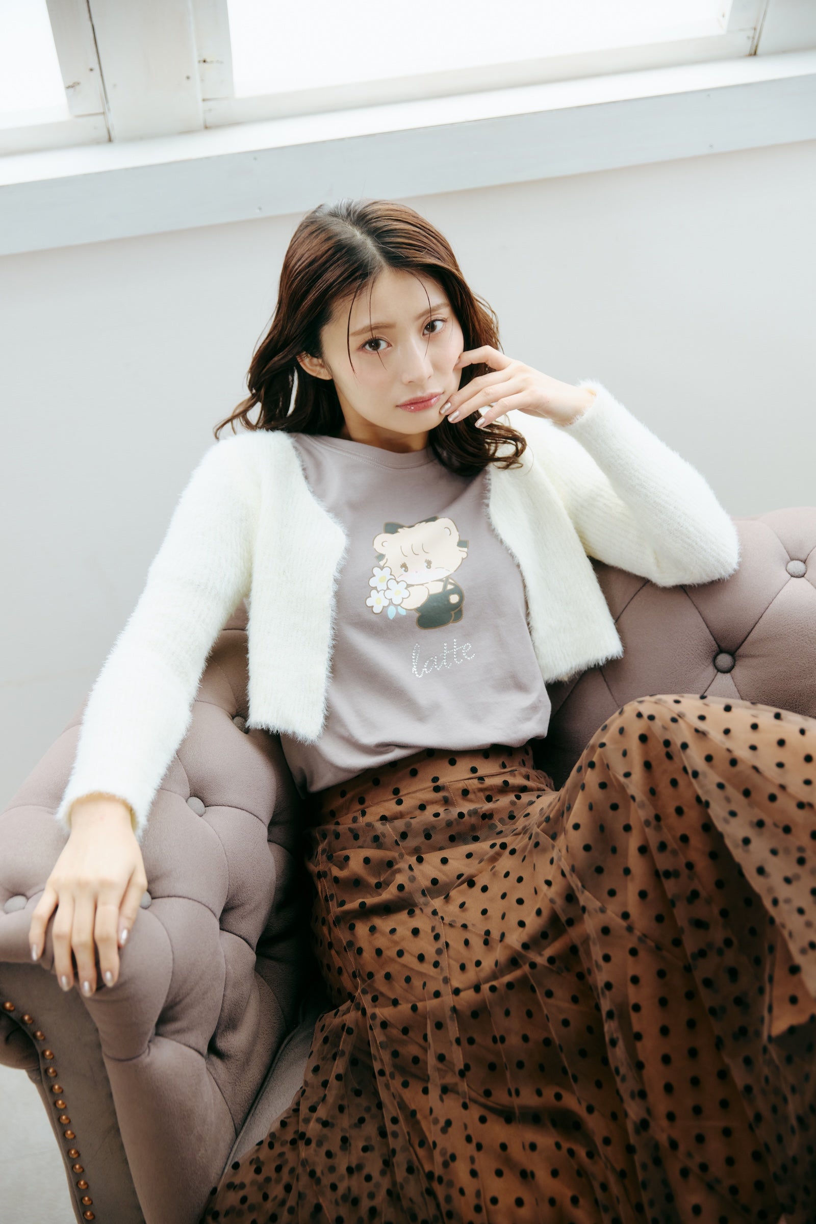 【2BUY10%OFF対象商品】Lil ala mode Tシャツ ラテ グレー