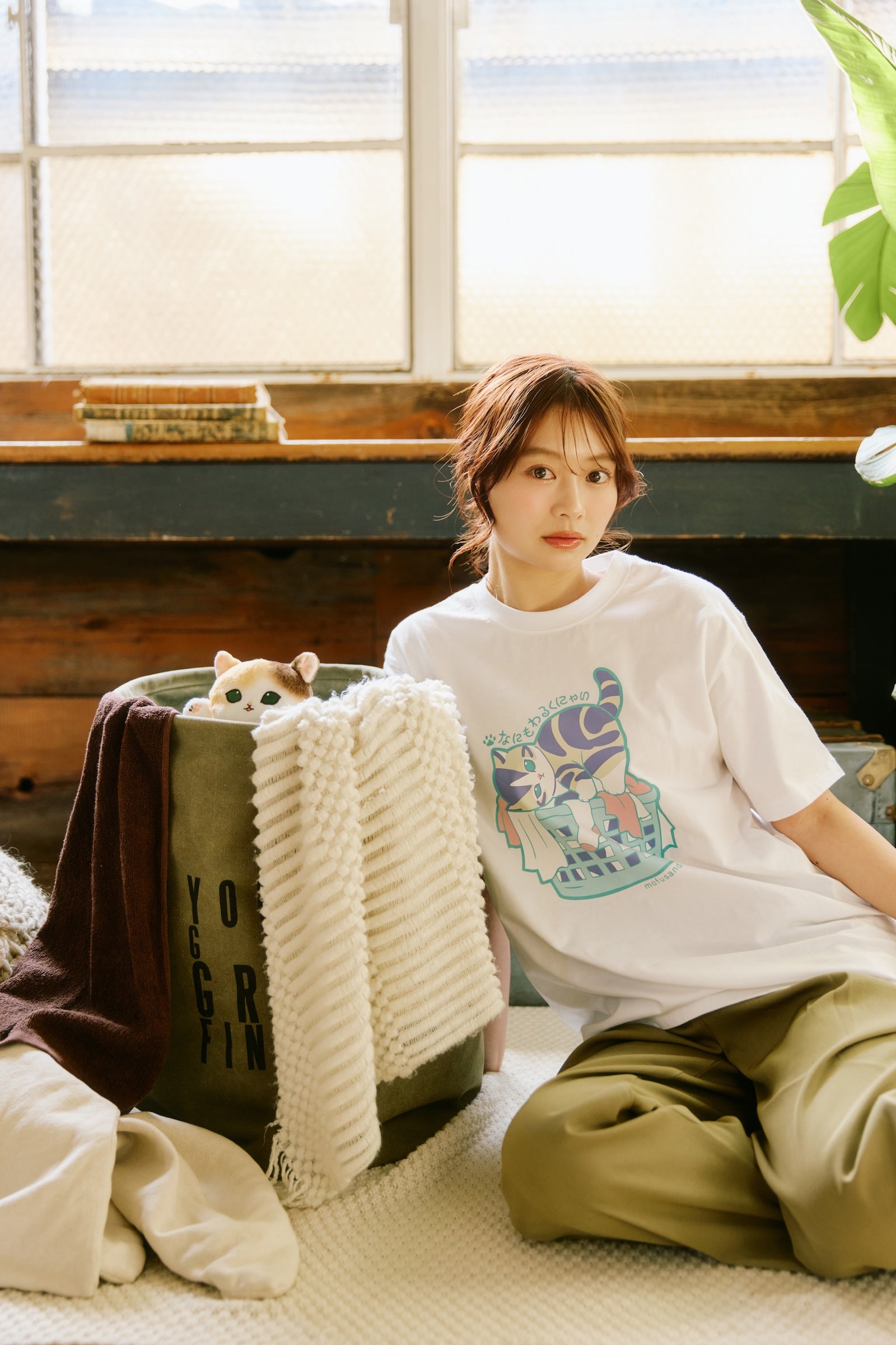 【2BUY10%OFF対象商品】mofusand Tシャツ なにもわるくにゃい 洗濯物だいすきにゃん ホワイト