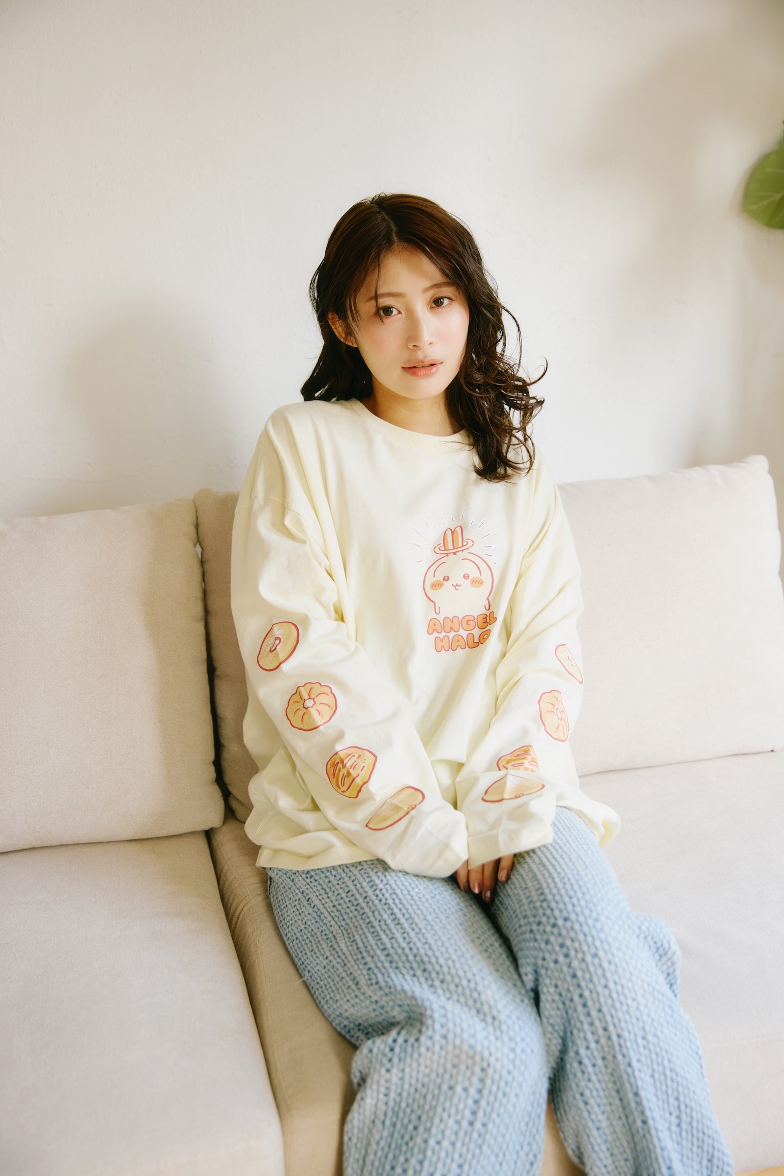 【2BUY10%OFF対象商品】ちいかわ 長袖Tシャツ ドーナッツ イエローベージュ