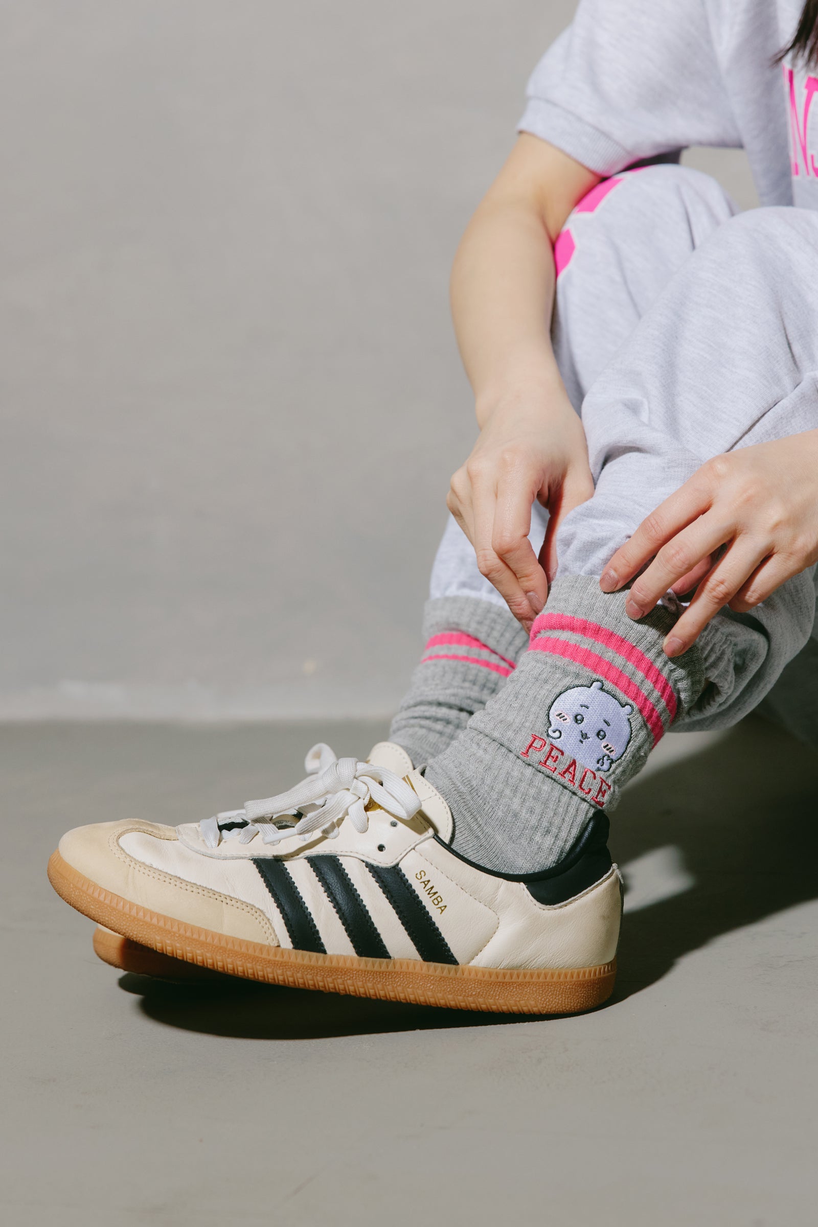 【2BUY10%OFF対象商品】ちいかわ ソックス ピース ちいかわ 杢グレー 23-25cm