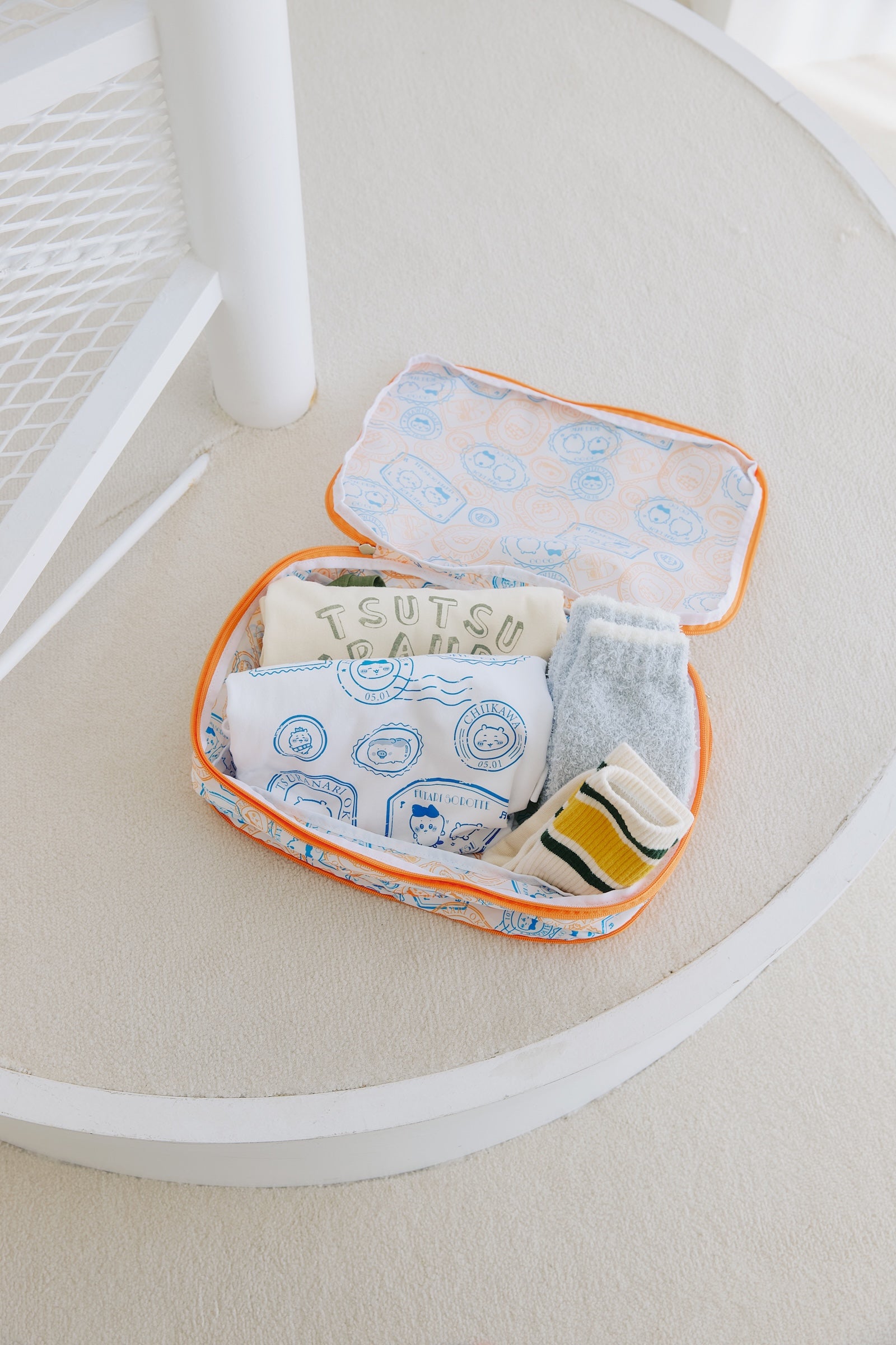 ちいかわ 圧縮バッグ スタンプデザイン オレンジ ONE