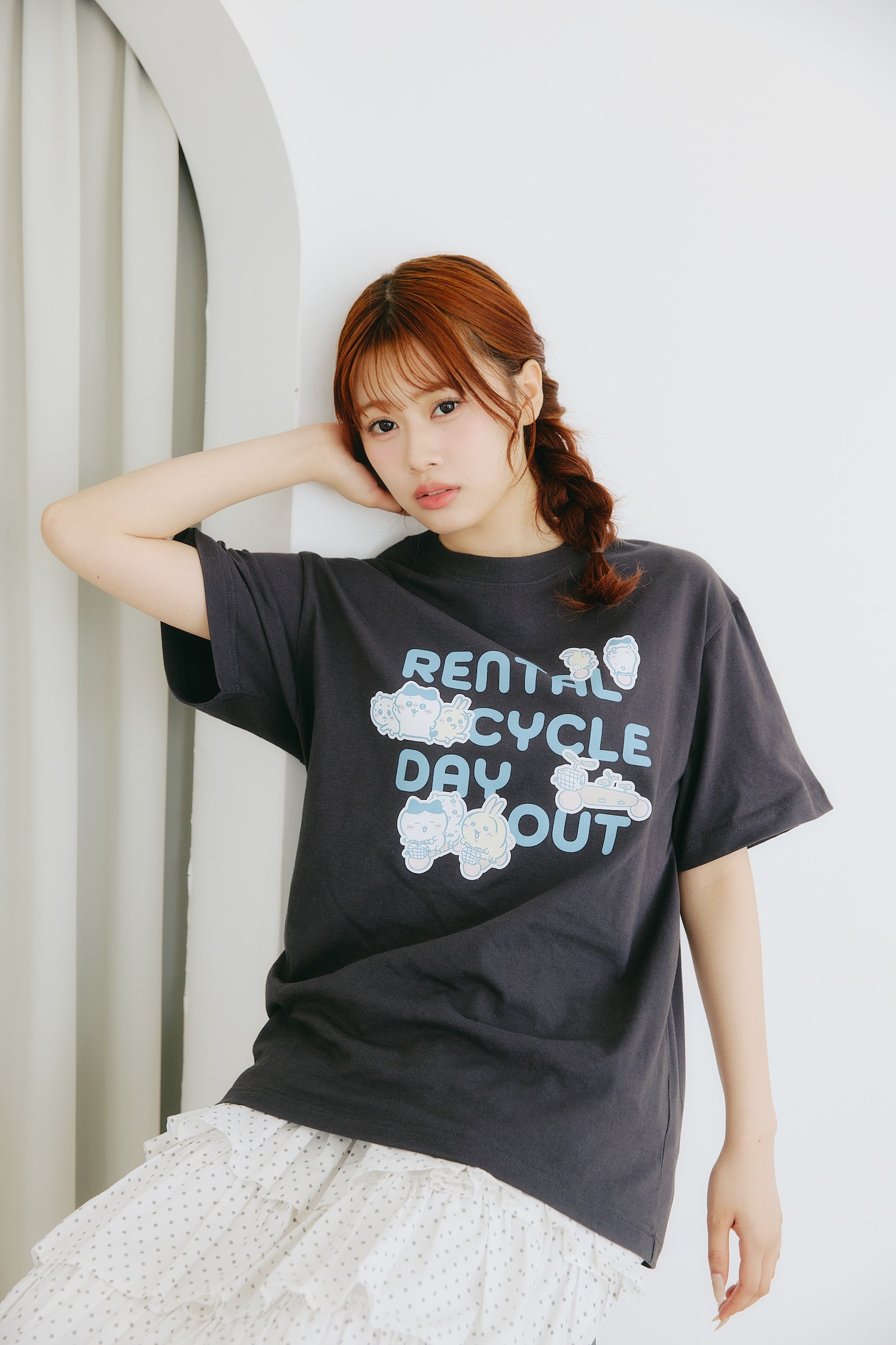 ちいかわ Tシャツ レンタサイクルでおでかけ スミ