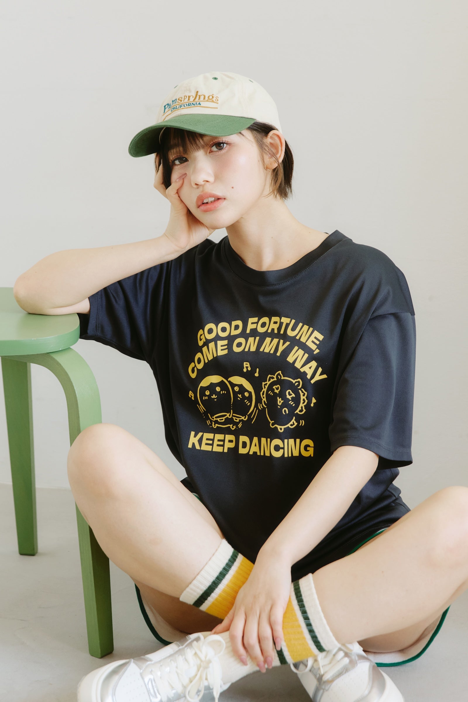 ちいかわ ドライTシャツ DANCE シーサーくりまんじゅう チャコール