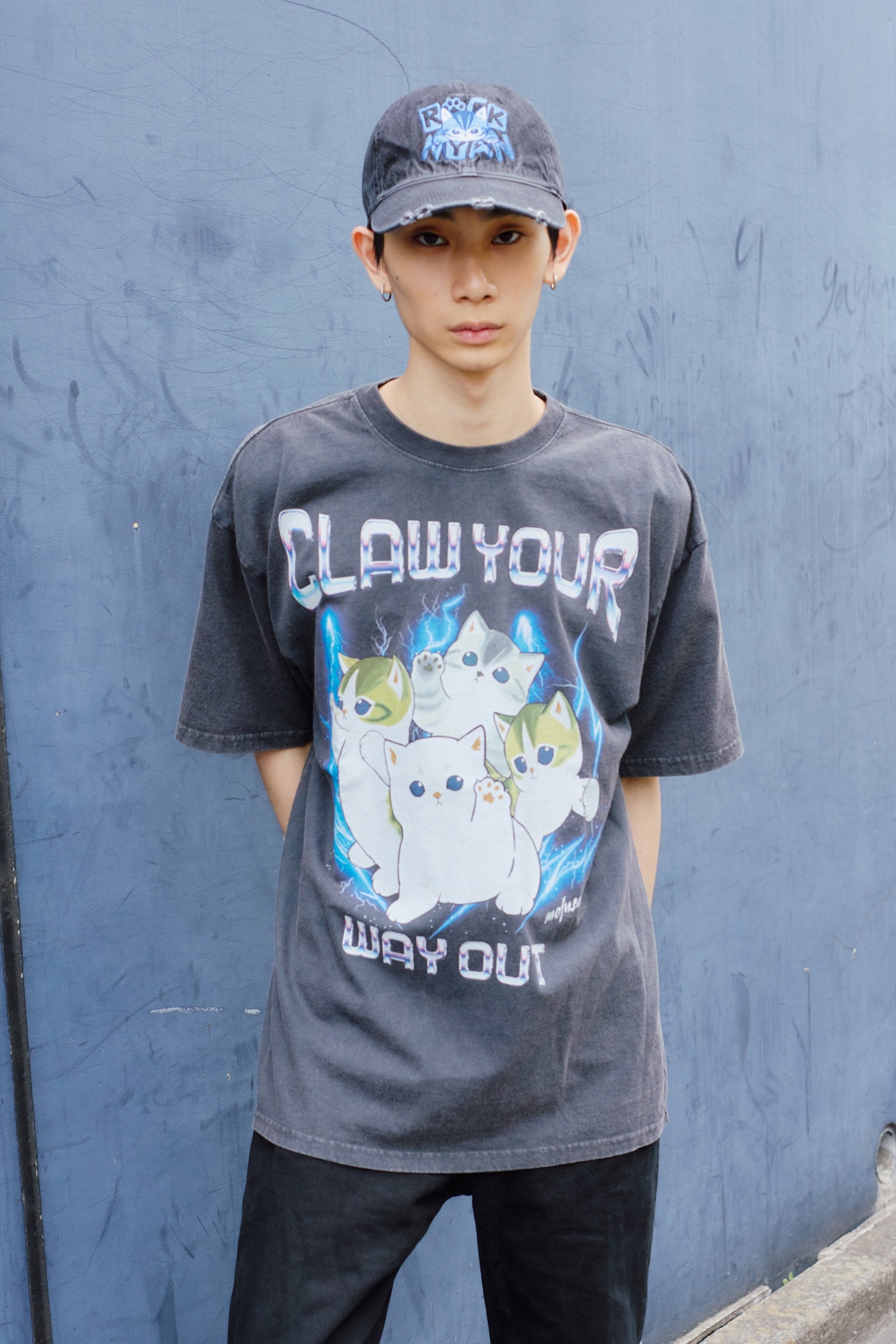 mofusand Tシャツ CLAW YOUR WAY OUT スミ