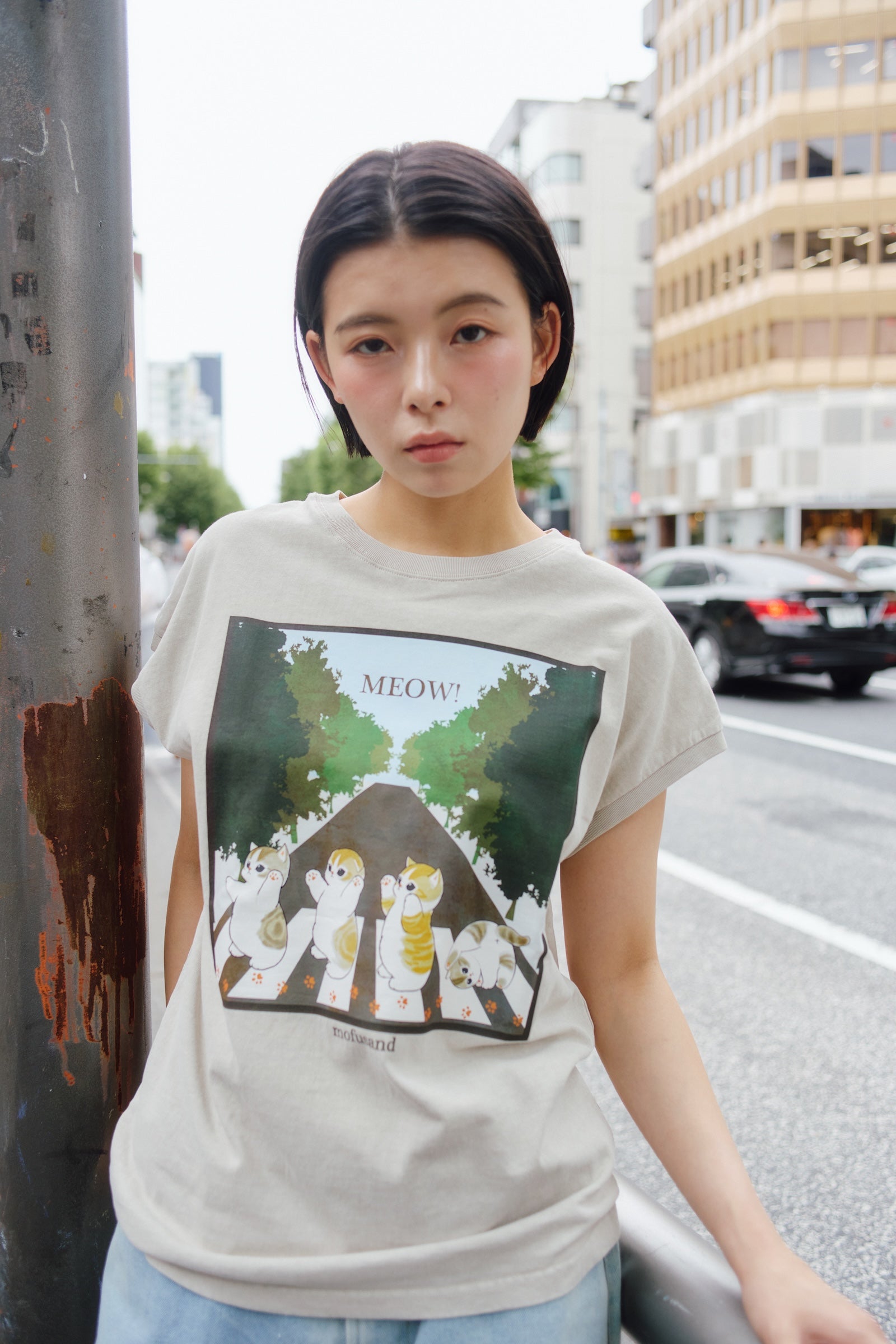 【7月中旬以降お届け】mofusand ワイドノースリーブ MEOW! ナチュラル