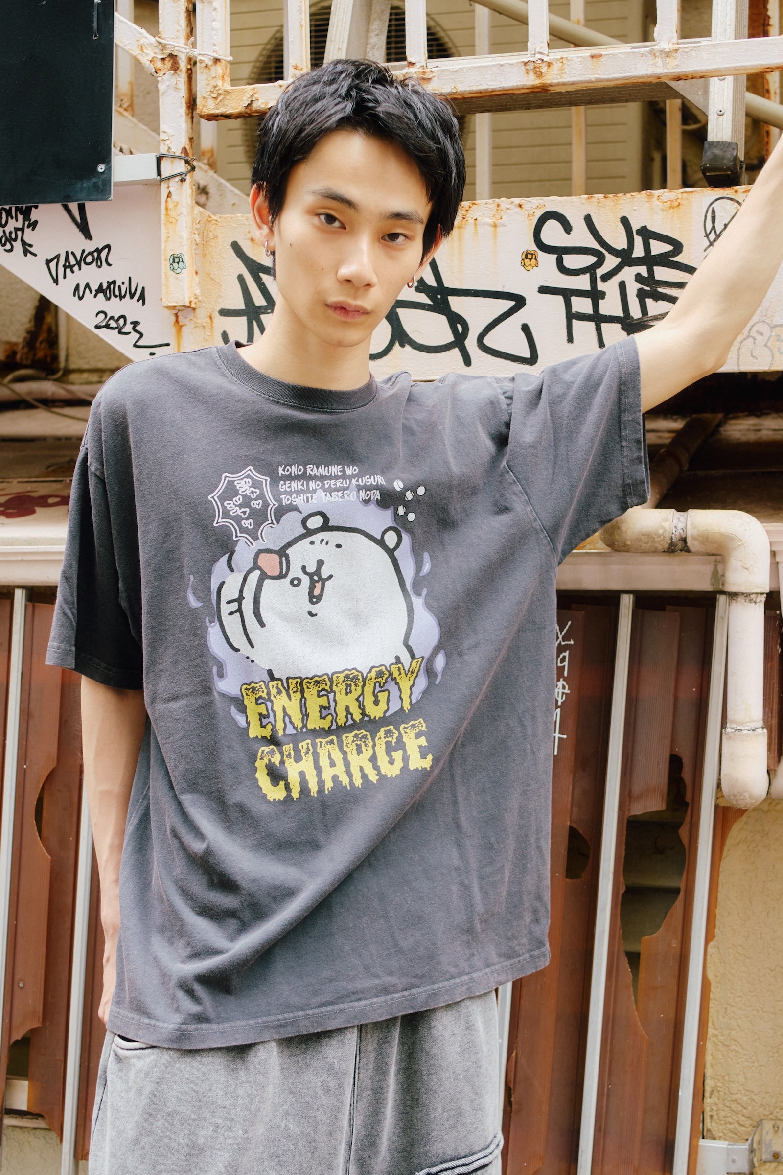 【7月中旬以降お届け】ナガノキャラクターズ Tシャツ ENERGY CHARGE スミ