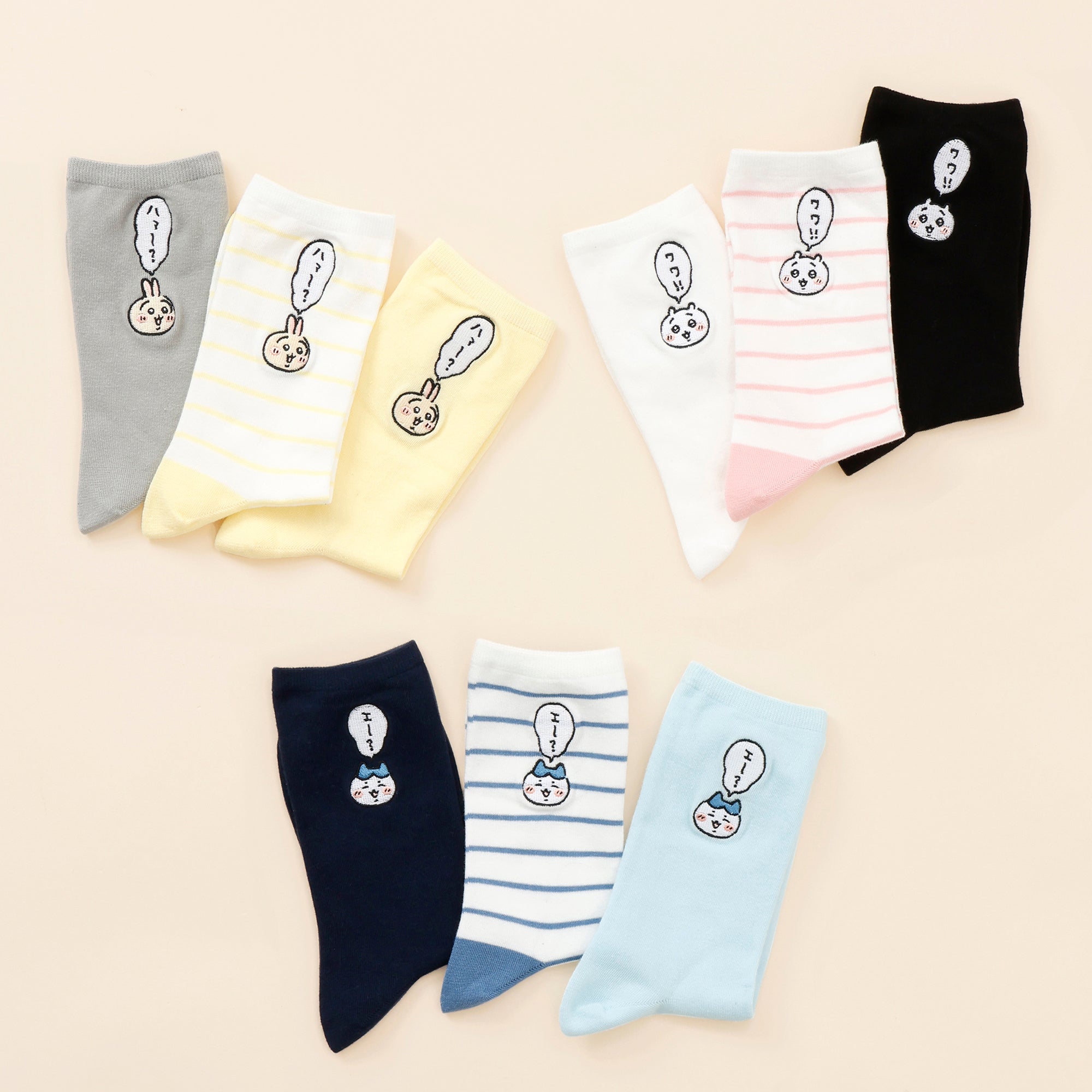 【2BUY10%OFF対象商品】ちいかわ クルーソックス ワンポイント刺繍うさぎ グレー