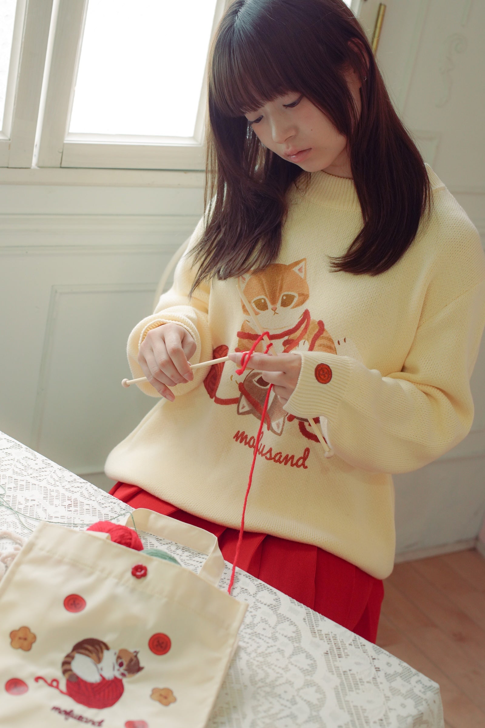 【2BUY10%OFF対象商品】mofusand セーター 毛糸玉 にゃいすコンビ ナチュラル