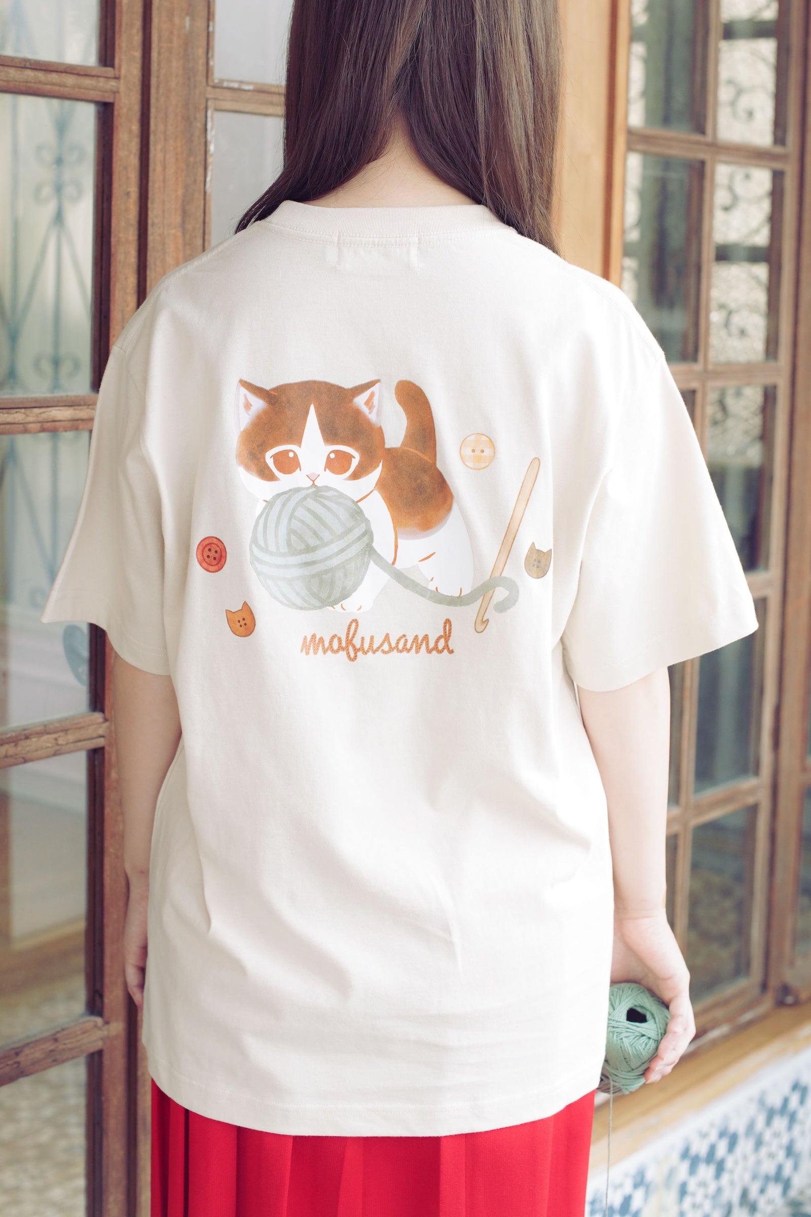 【2BUY10%OFF対象商品】mofusand Tシャツ 毛糸玉 かぷにゃん ナチュラル