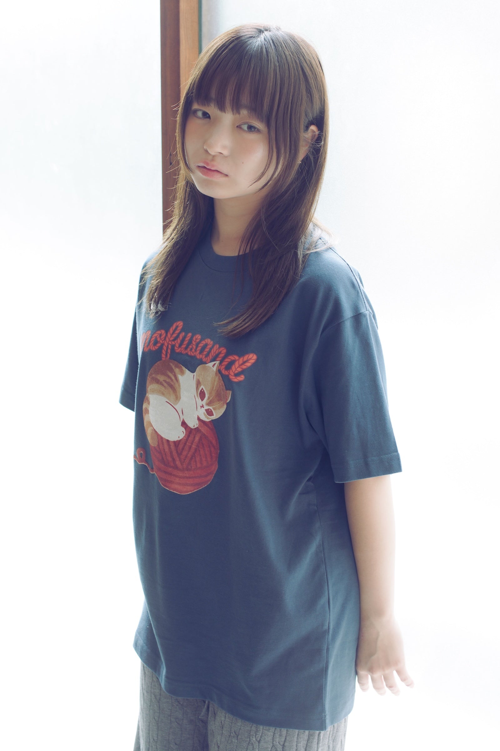 【2BUY10%OFF対象商品】mofusand Tシャツ 毛糸玉 ころにゃん ネイビー