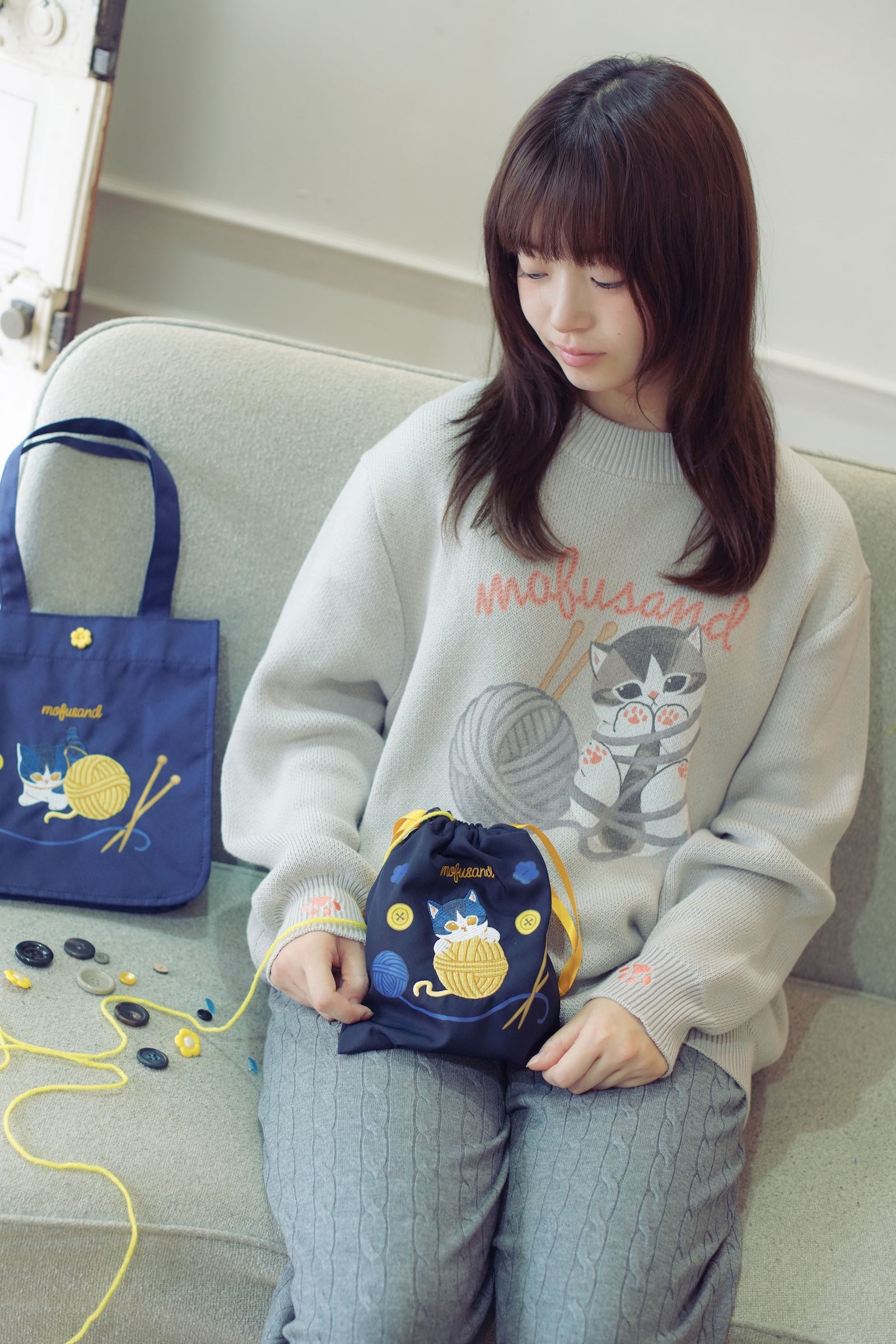 【2BUY10%OFF対象商品】mofusand セーター 毛糸玉 ぐるぐるにゃん グレー