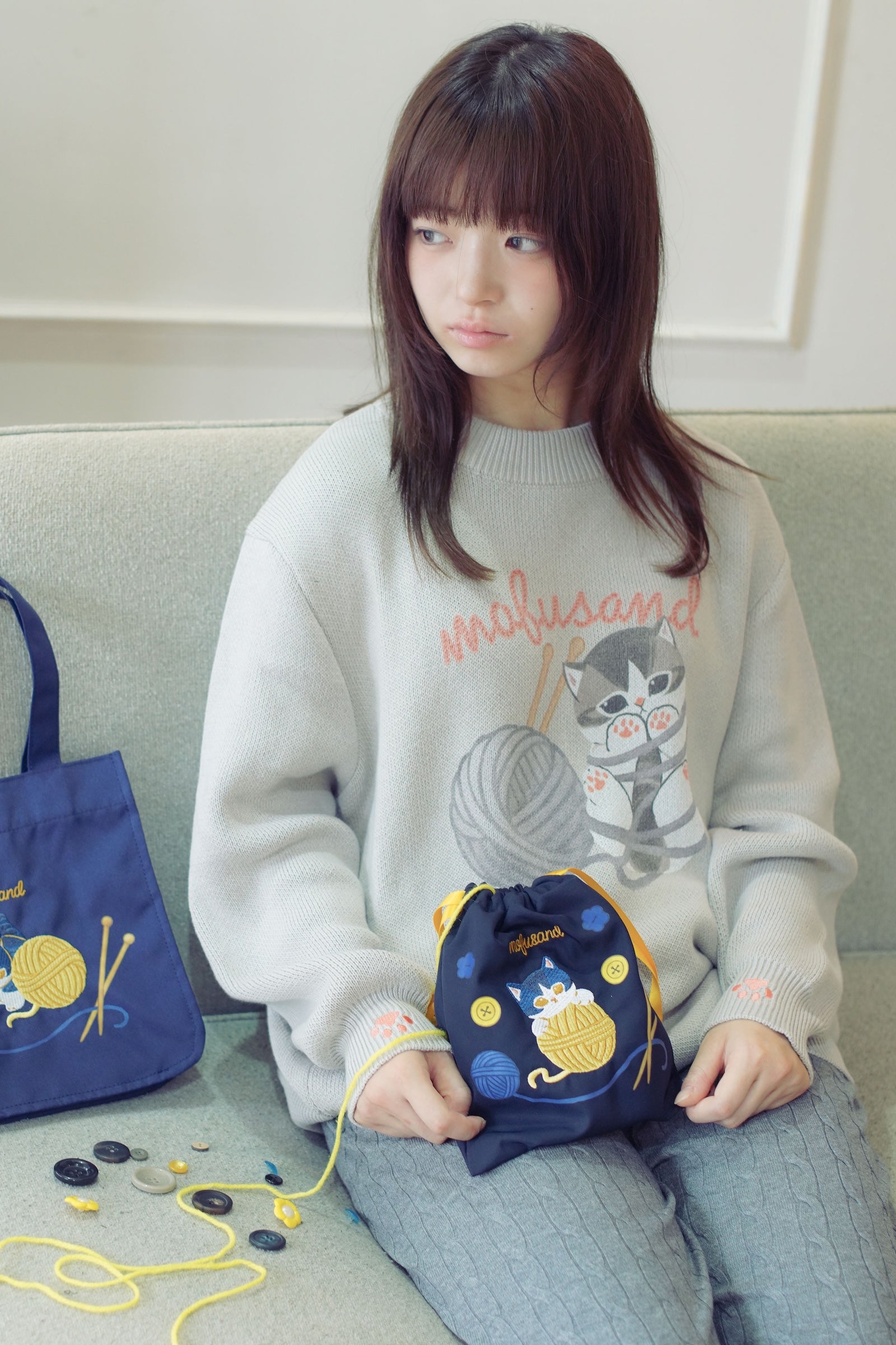 【2BUY10%OFF対象商品】mofusand セーター 毛糸玉 ぐるぐるにゃん グレー