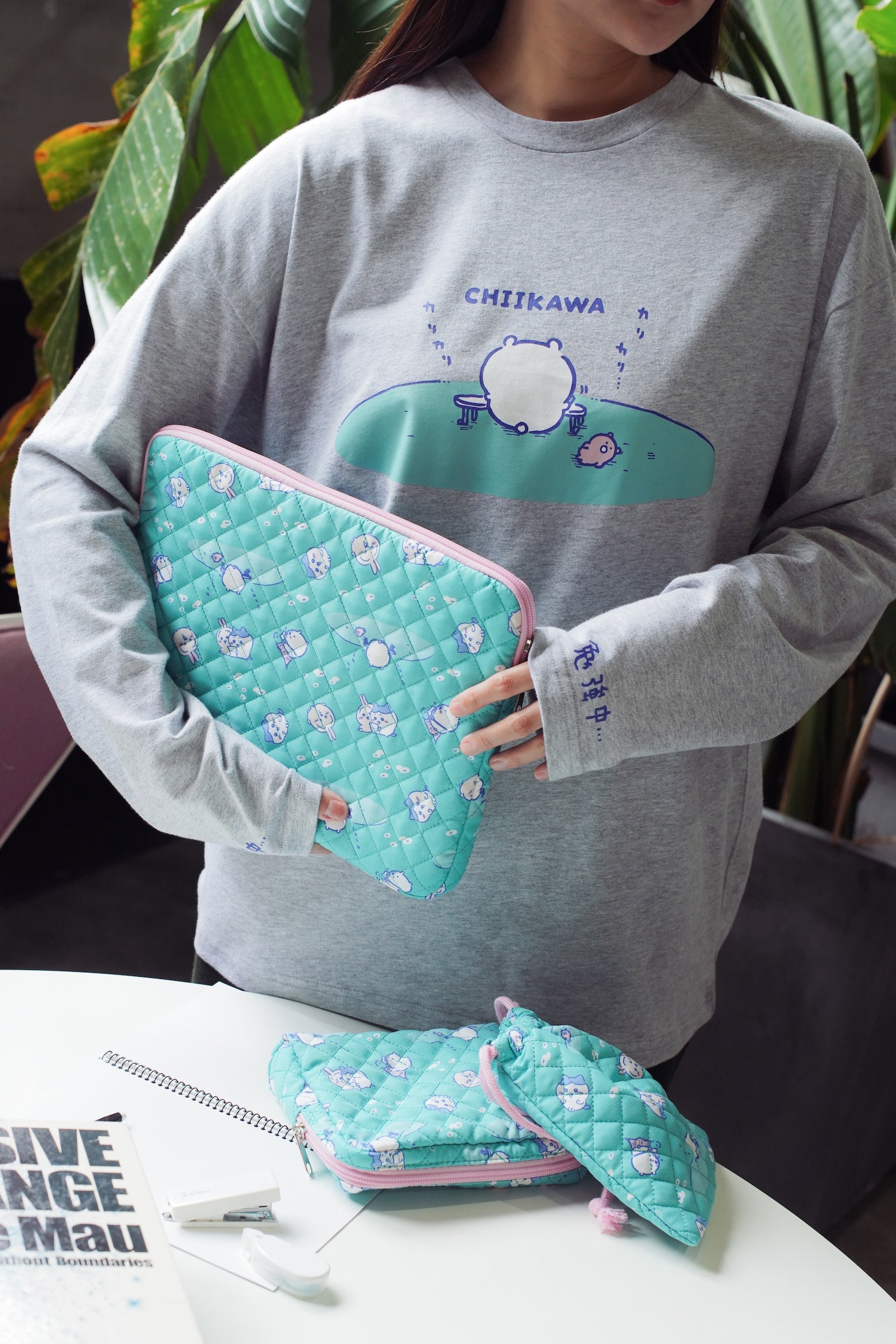 【2BUY10%OFF対象商品】ちいかわ ポーチ 試験勉強 グリーン