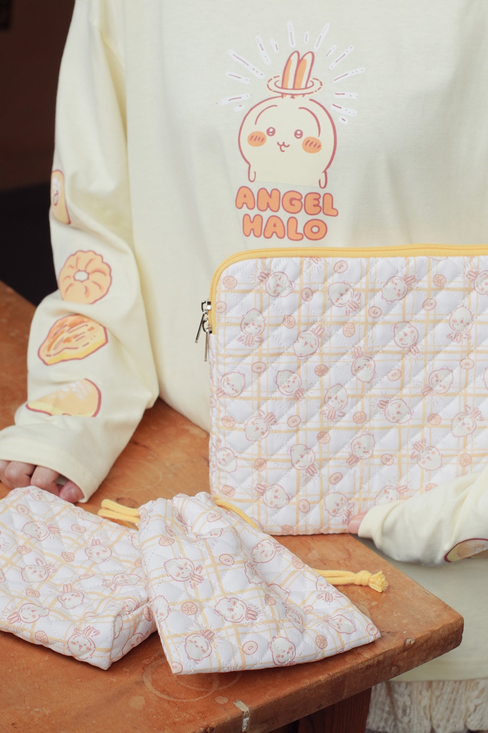 【2BUY10%OFF対象商品】ちいかわ 巾着 ドーナッツ イエロー