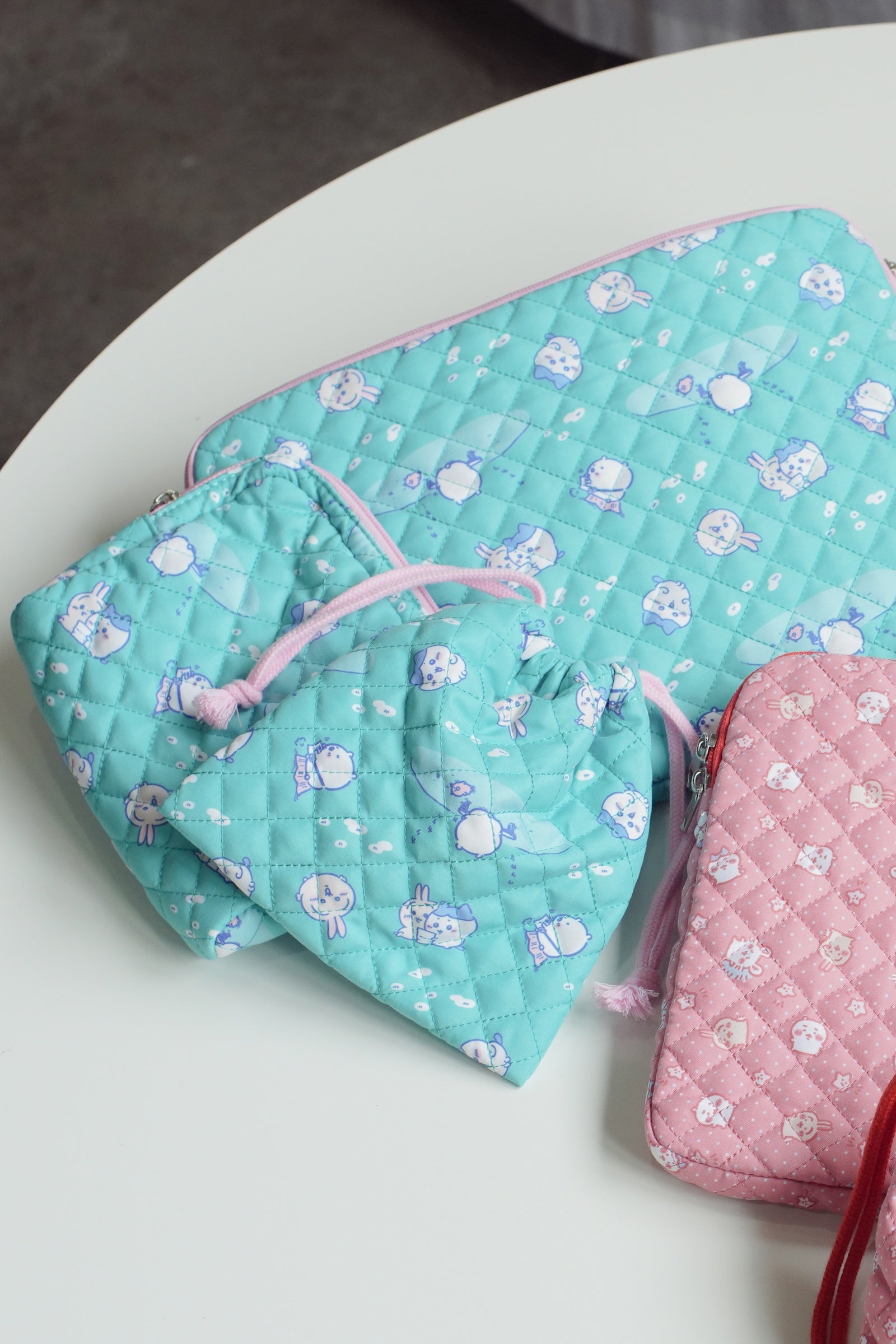 【2BUY10%OFF対象商品】ちいかわ 巾着 試験勉強 グリーン