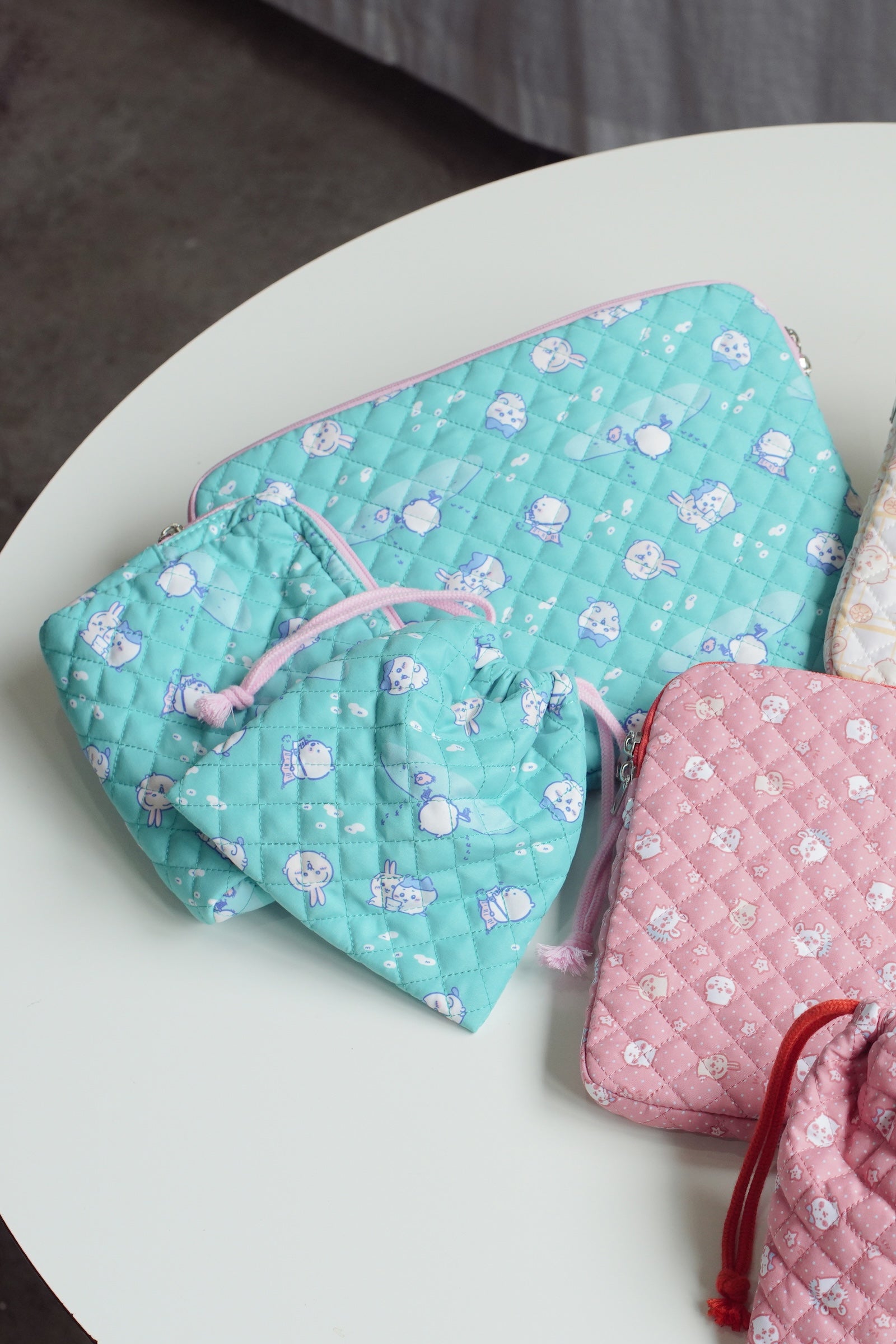 【2BUY10%OFF対象商品】ちいかわ ポーチ 試験勉強 グリーン