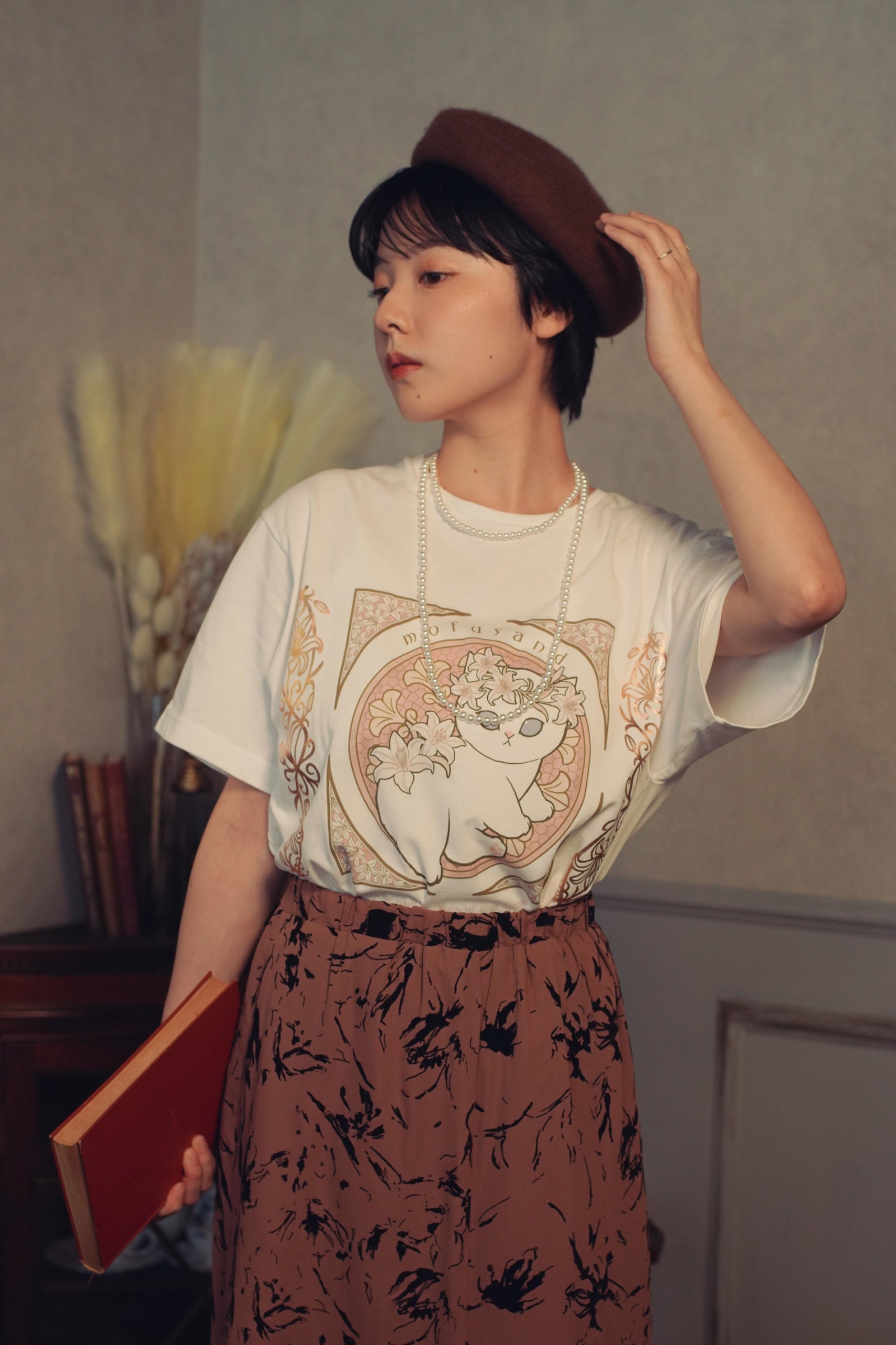 【2BUY10%OFF対象商品】mofusand Tシャツ アールヌーヴォー風 リリー ホワイト