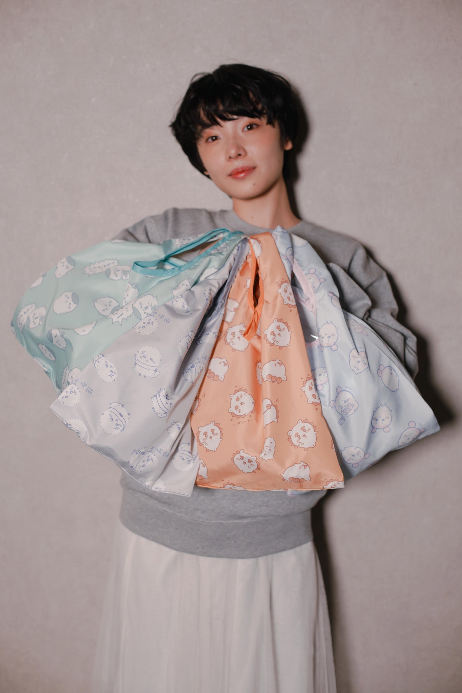 【2BUY10%OFF対象商品】ちいかわ エコバッグ ラッコ総柄 グレー