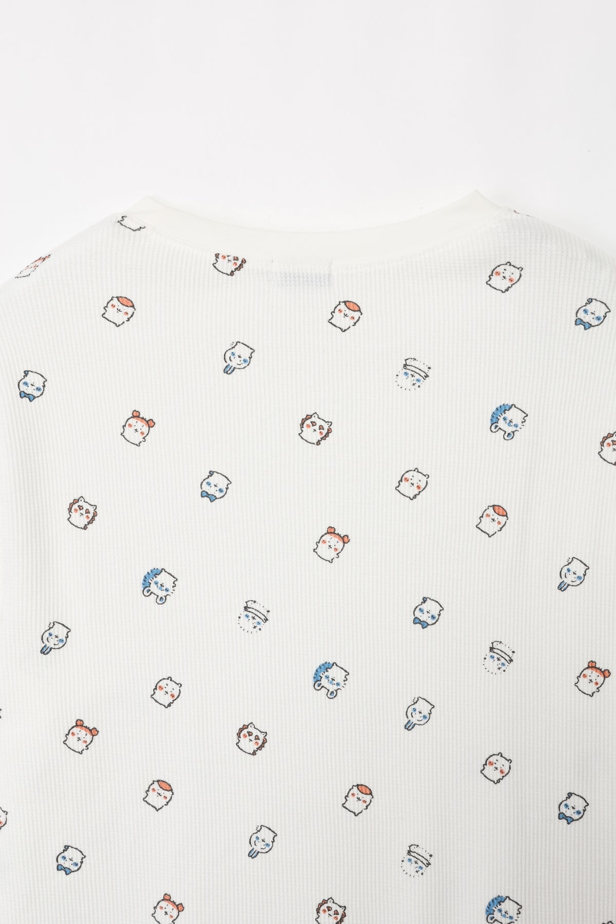ちいかわ ワッフル長袖Tシャツ 小さいの ホワイト