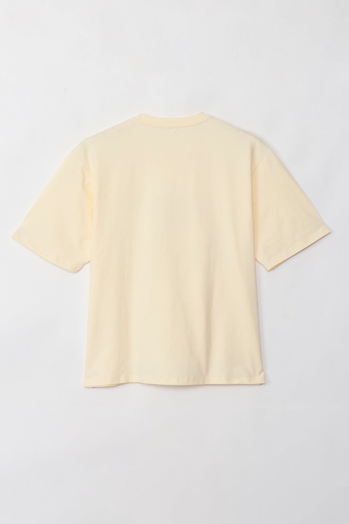 【2BUY10%OFF対象商品】ちいかわ Tシャツ チルチルうさぎ イエロー