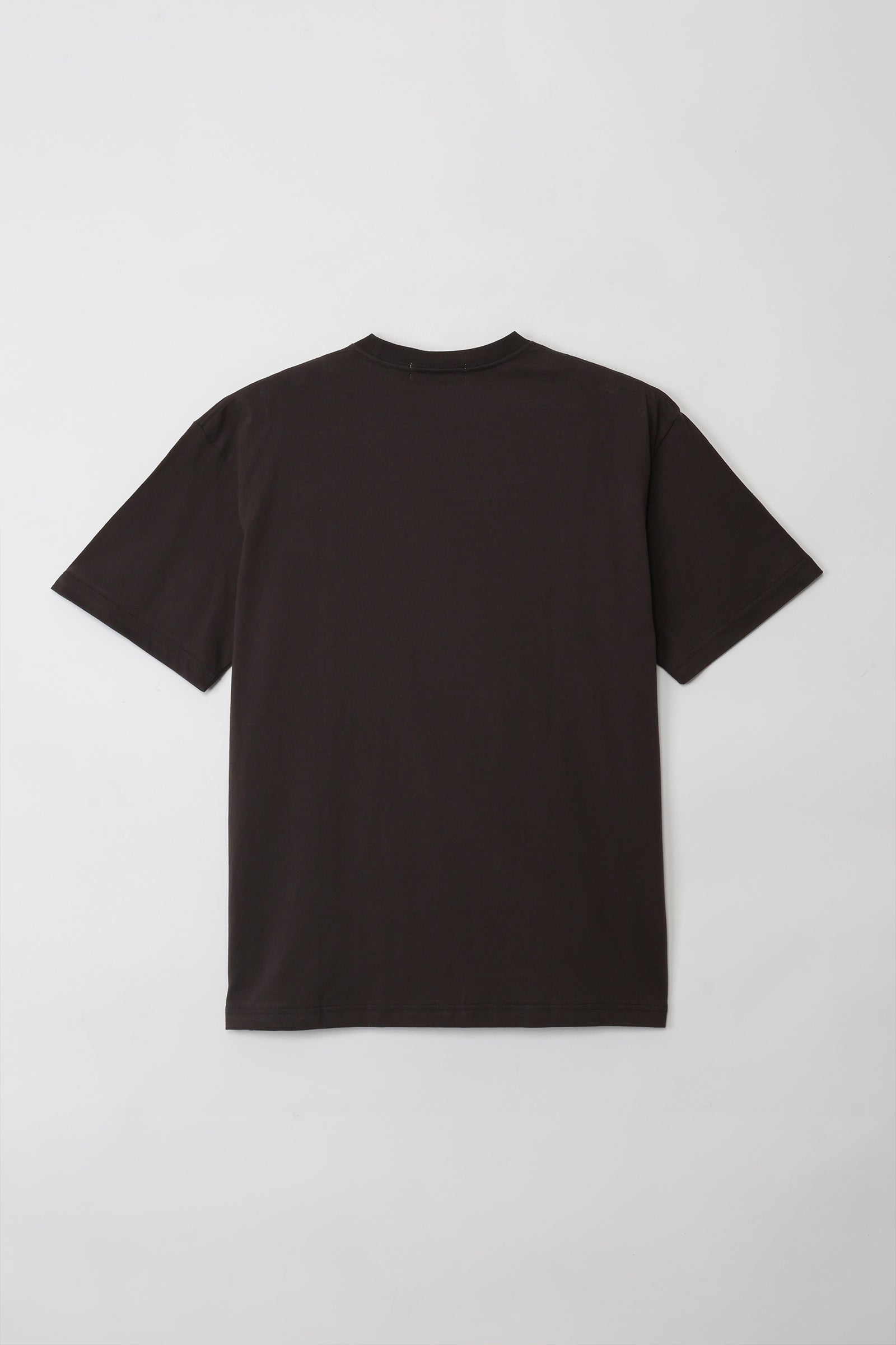 ちいかわ パックTシャツ おしりズリズリ/ステッカー ホワイト/スミ
