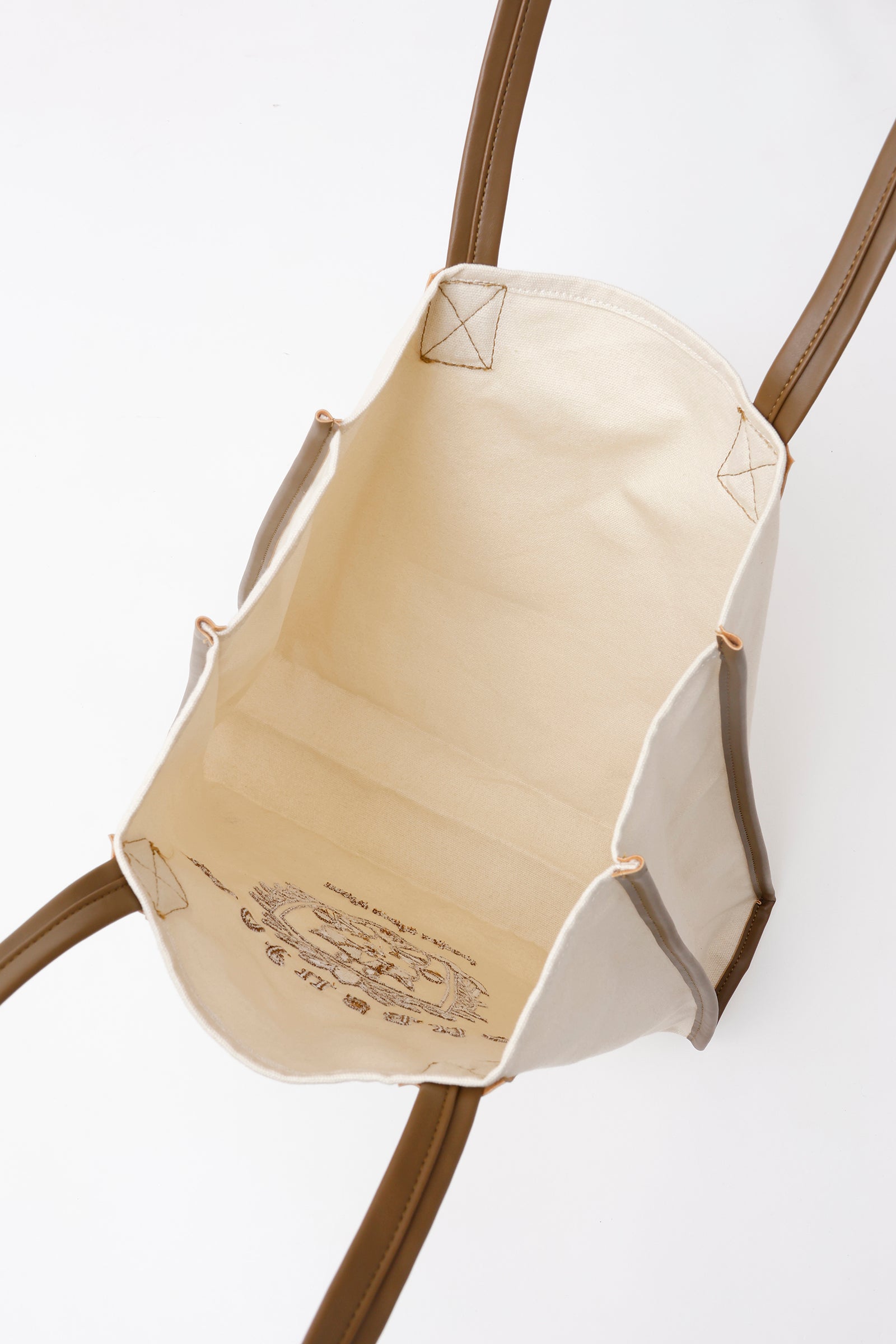 【2BUY10%OFF対象商品】mofusand トートバッグ カレッジ風はちにゃん サンドベージュ