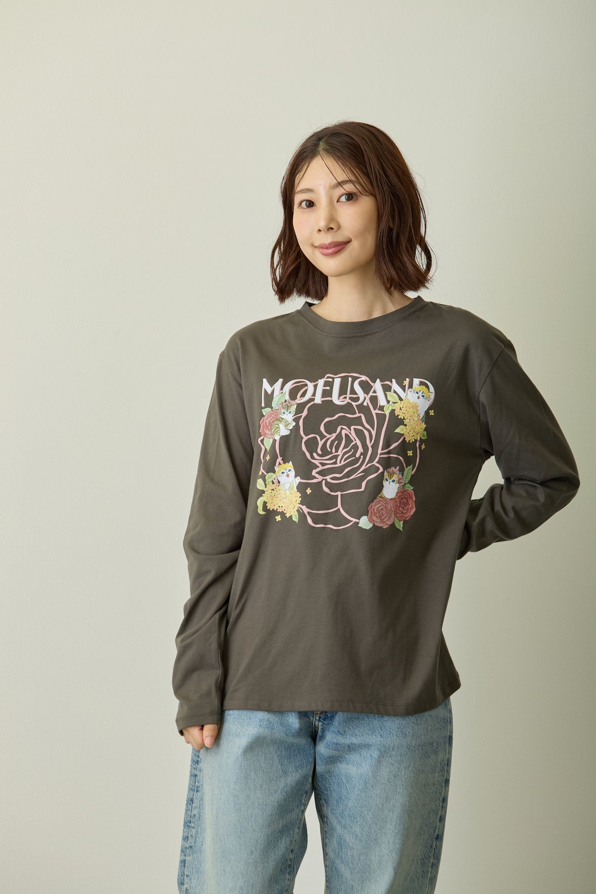 mofusand×日比谷花壇 長袖Tシャツ バラ柄 スミクロ