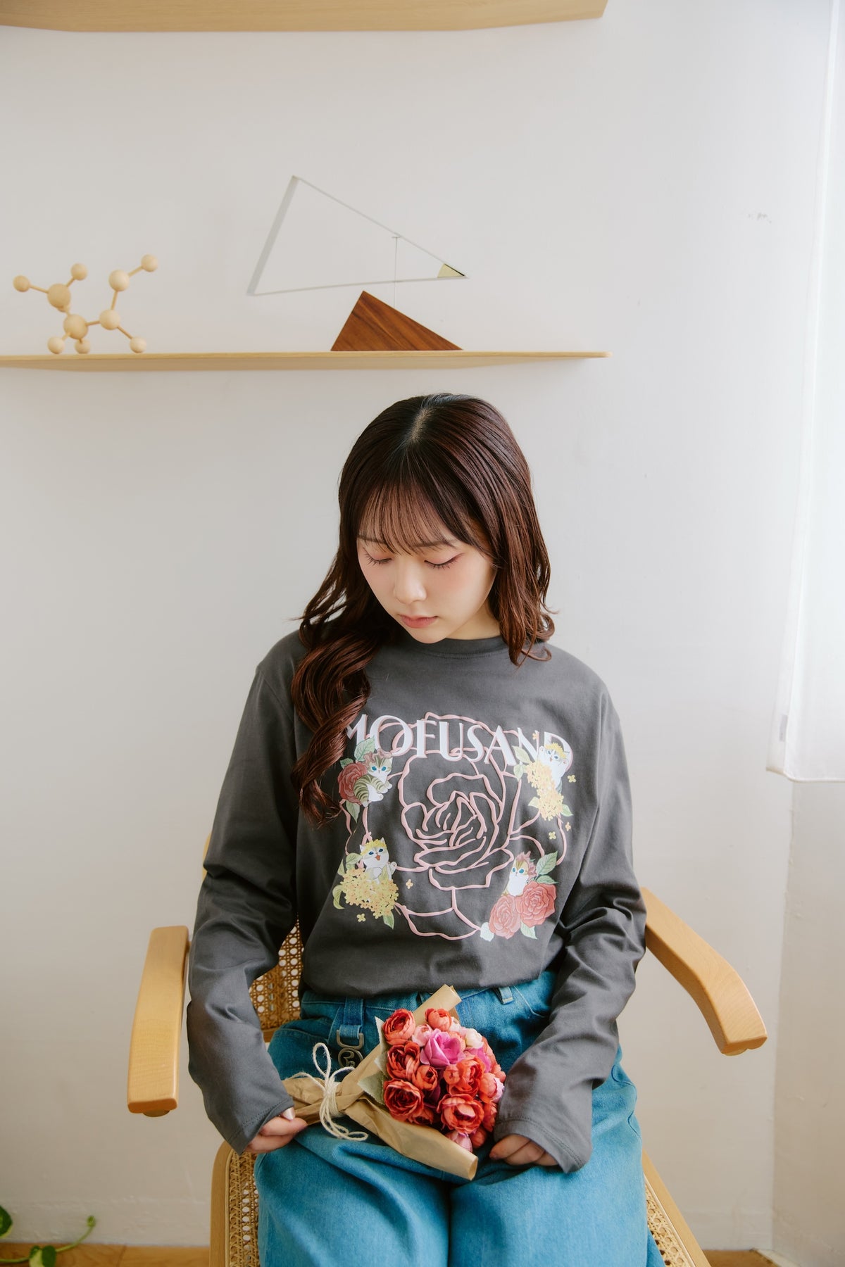 mofusand×日比谷花壇 長袖Tシャツ バラ柄 スミクロ