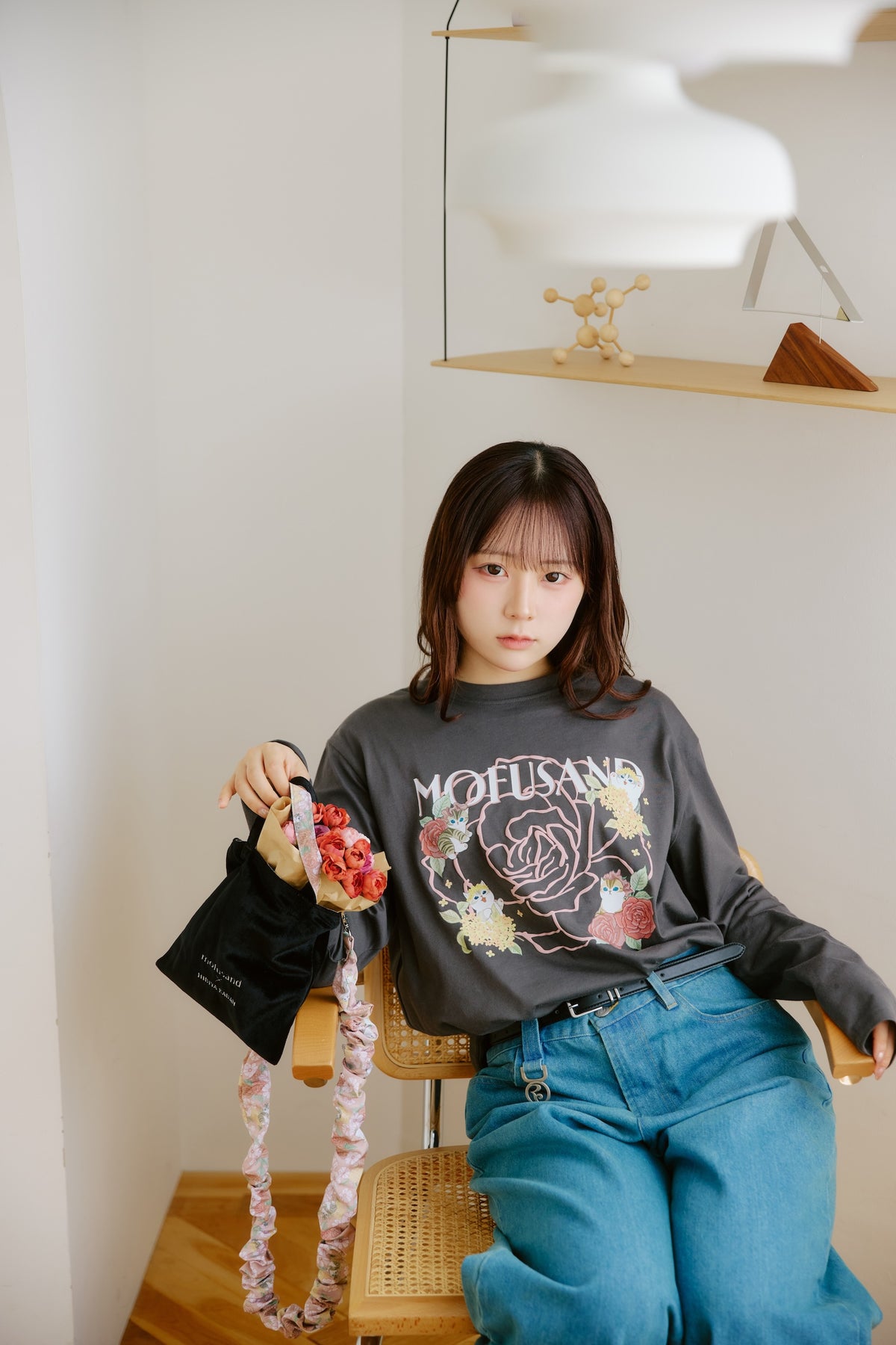 mofusand×日比谷花壇 長袖Tシャツ バラ柄 スミクロ