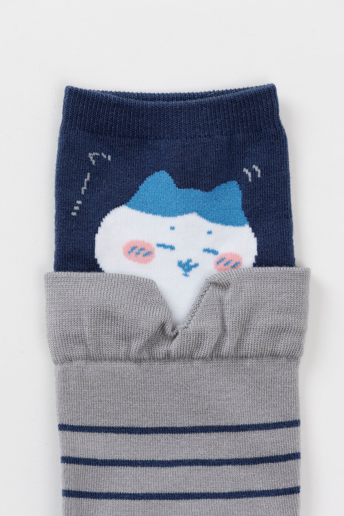ちいかわ レイヤード風ソックス ハチワレ グレー 22-24cm