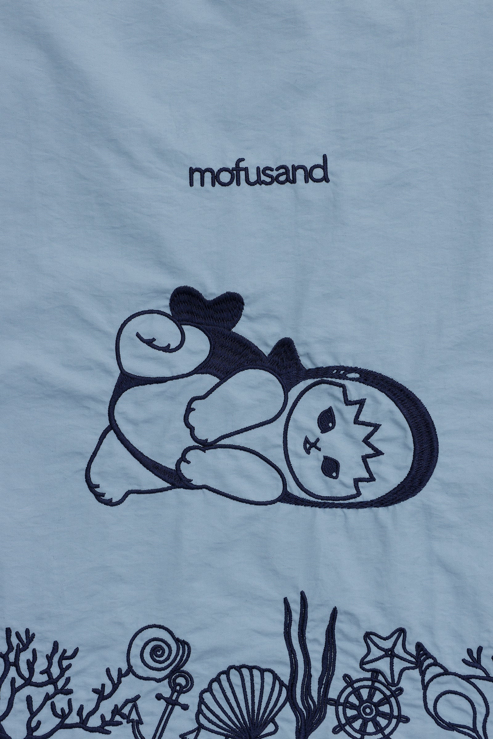 ムータ迷彩柄サメ刺繍トートバッグ mofusand 刺繍トートバッグ サメにゃん ブルー