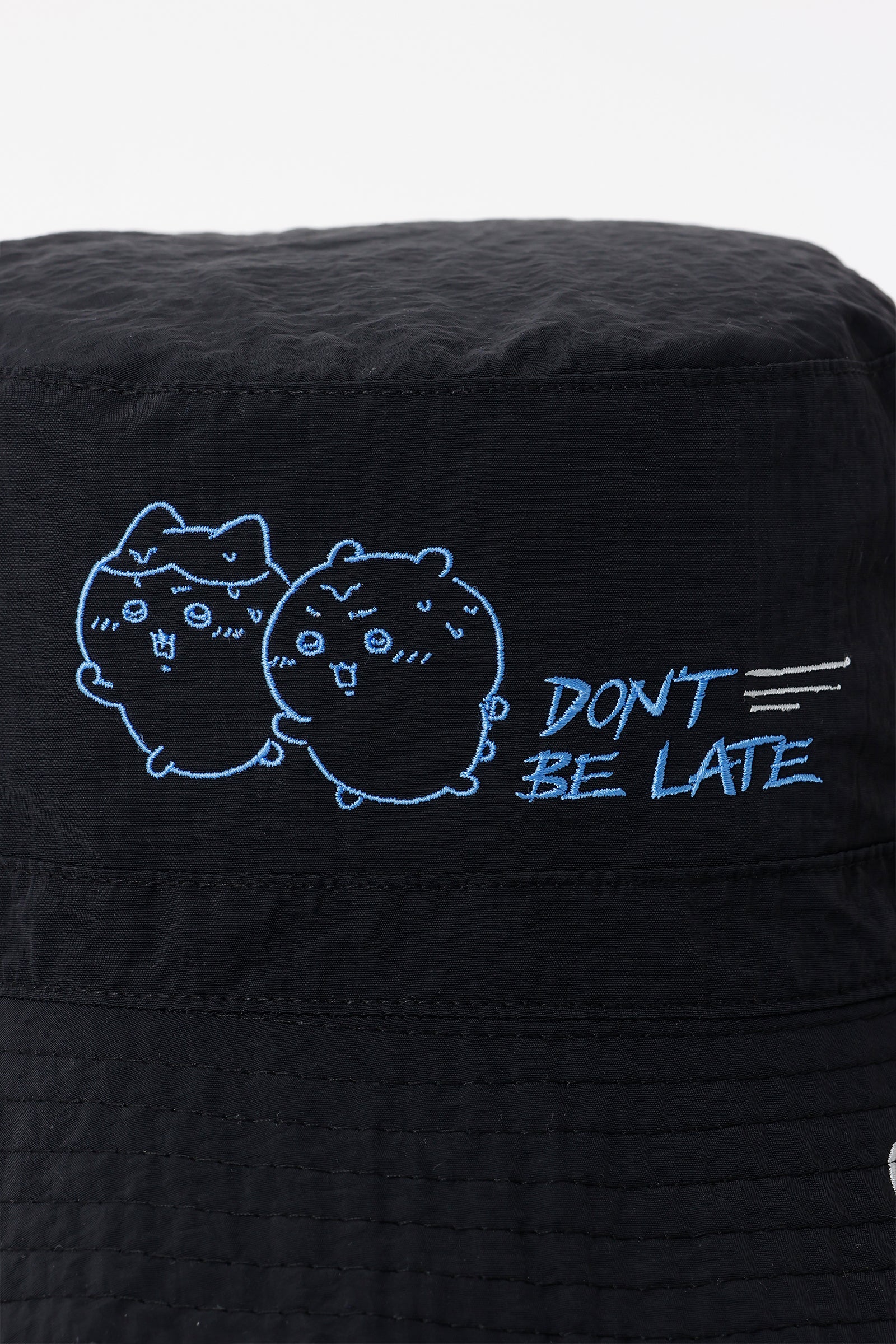 ちいかわ ナイロンハット  DON’T BE LATE ブラック