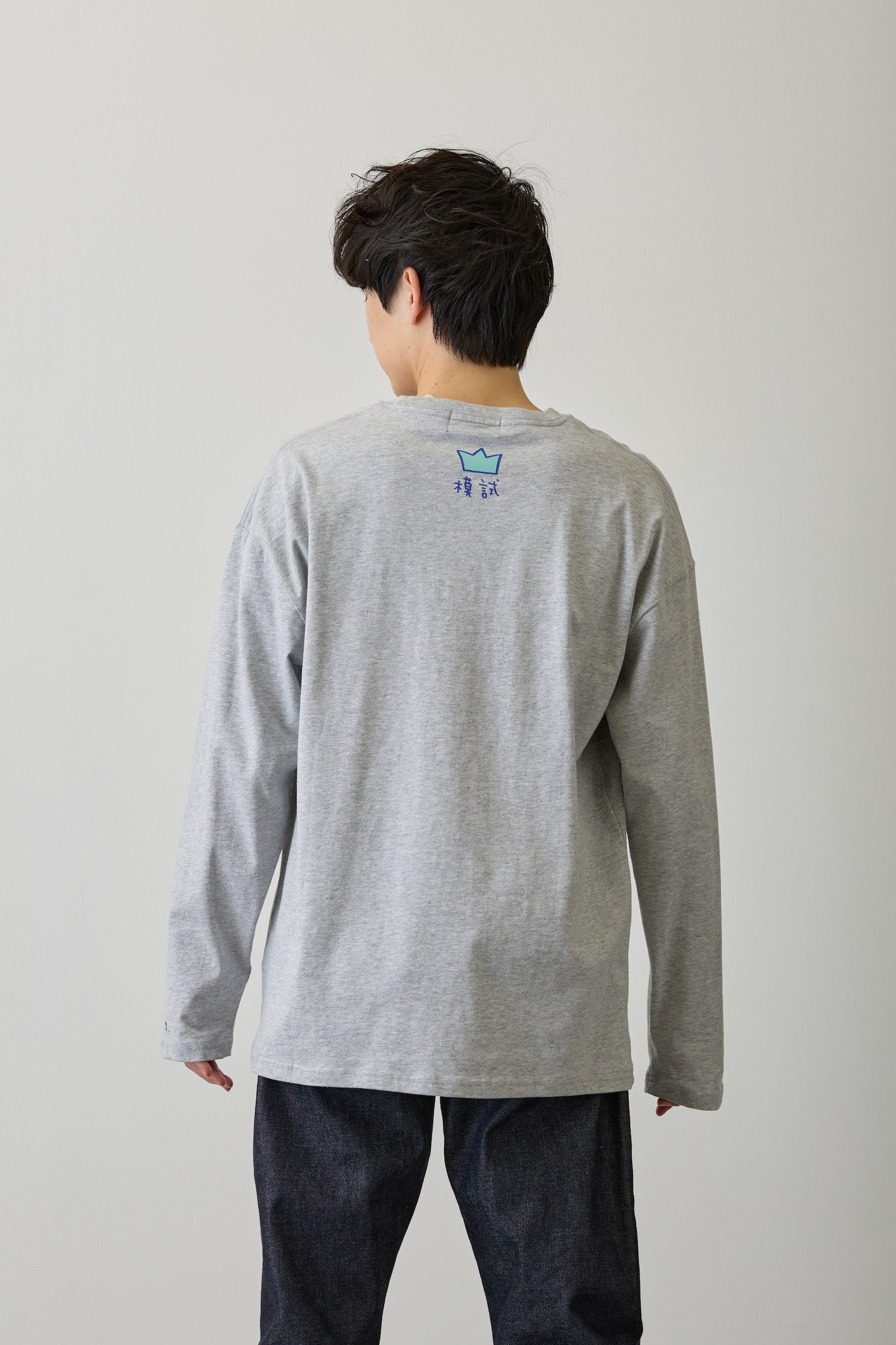 ちいかわ 長袖Ｔシャツ 試験勉強 アッシュ