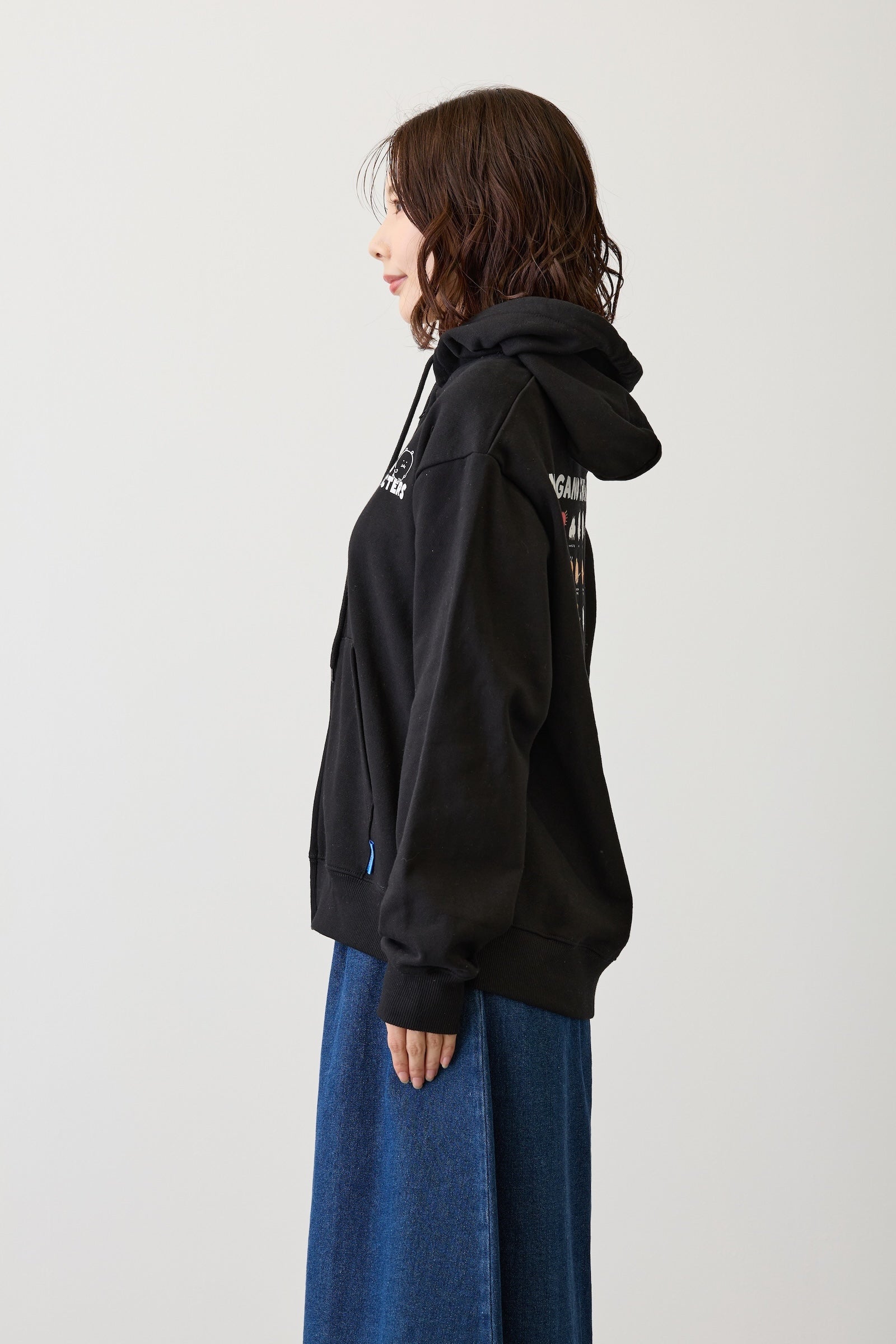 【2BUY10%OFF対象商品】ナガノキャラクターズ ZIPパーカー 集合 ブラック