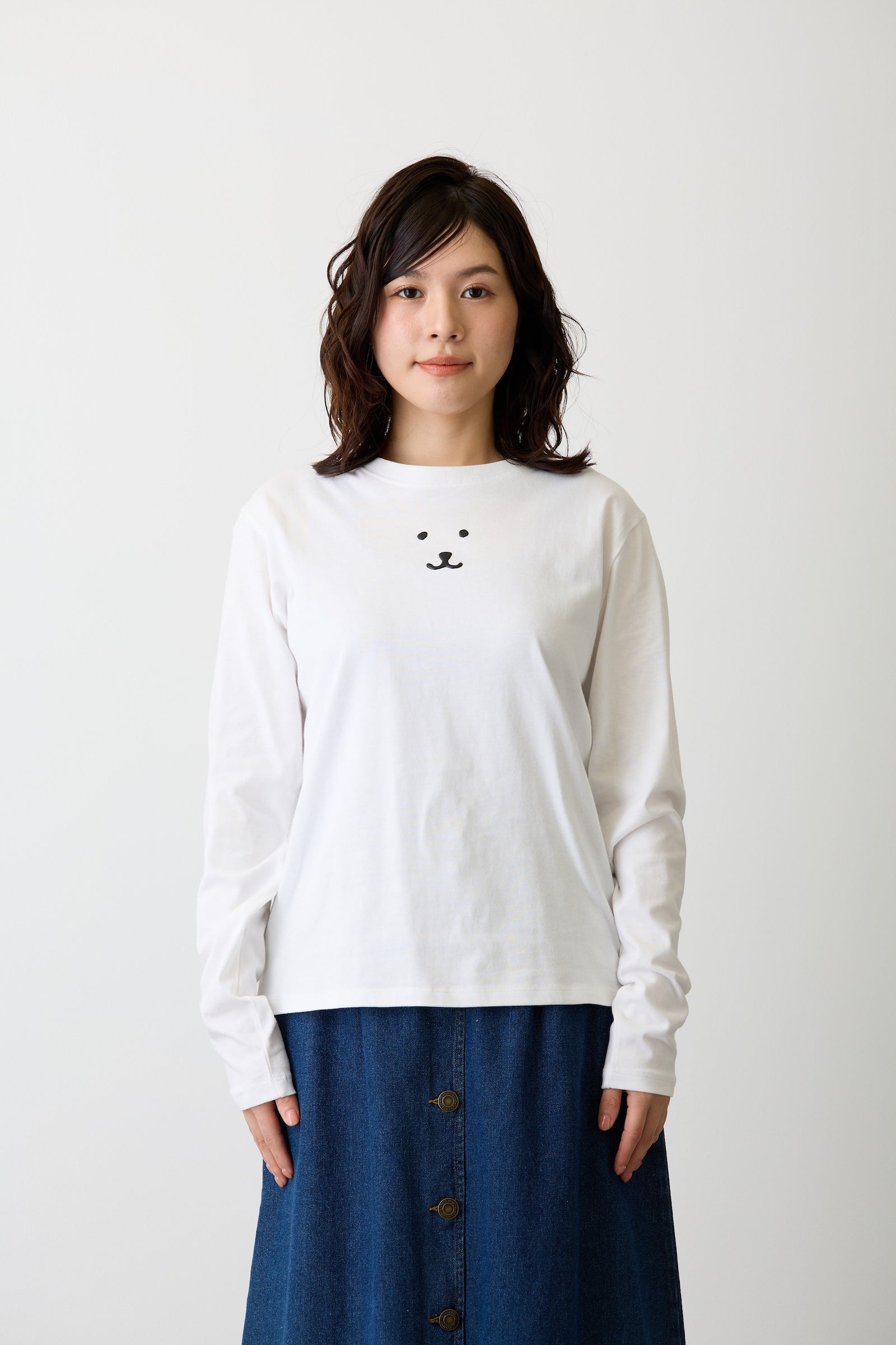 ナガノキャラクターズ 長袖Tシャツ モノクロなくま ホワイト ナガノキャラクターズ 長袖Tシャツ モノクロなくま ホワイト