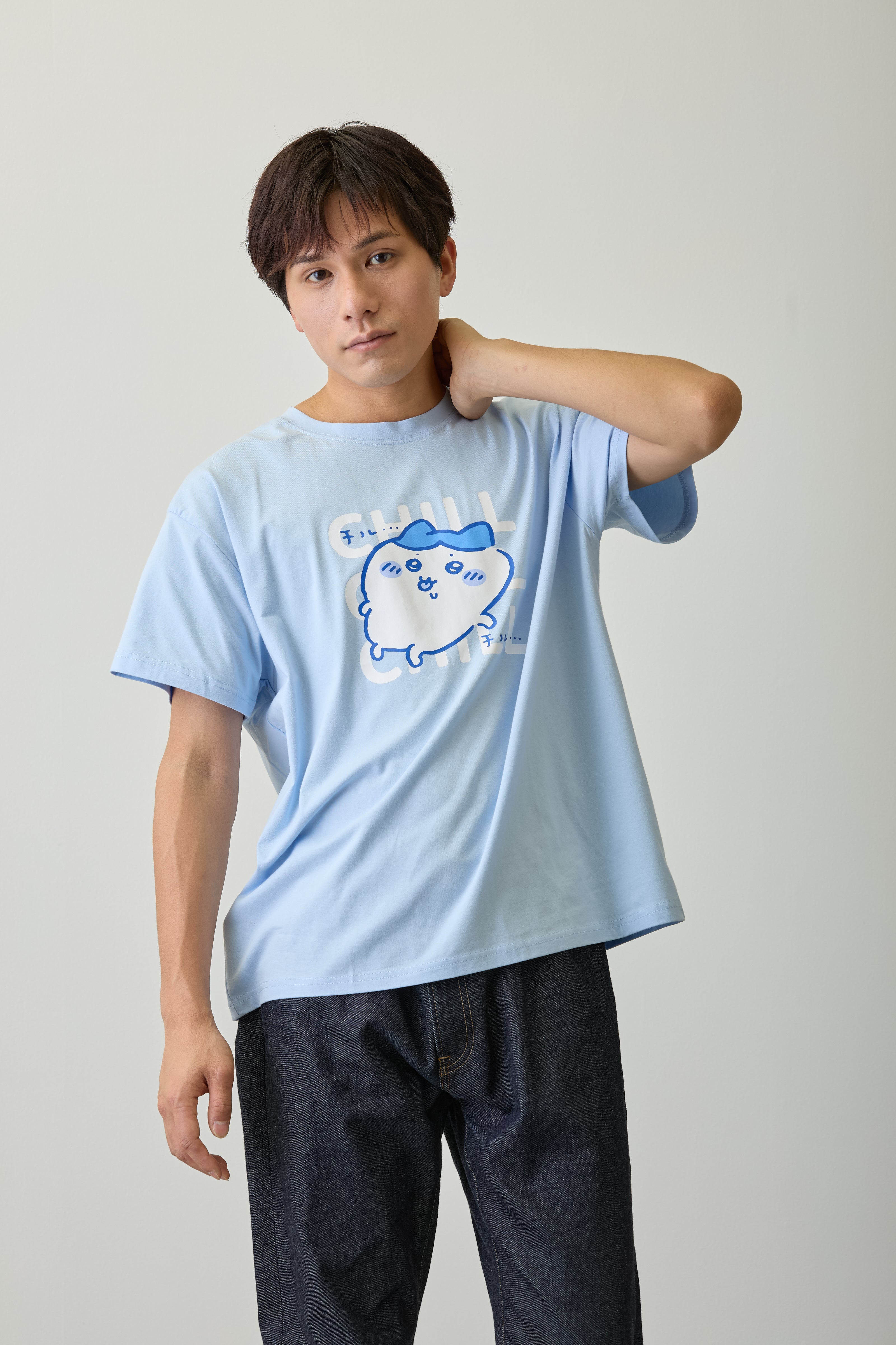 こ*ろ様 ハチワレちゃん　リトルヤーンハンターズ　コヤンイサムチョン　チューリッ ちいかわ Tシャツ チルチルハチワレ ブルー