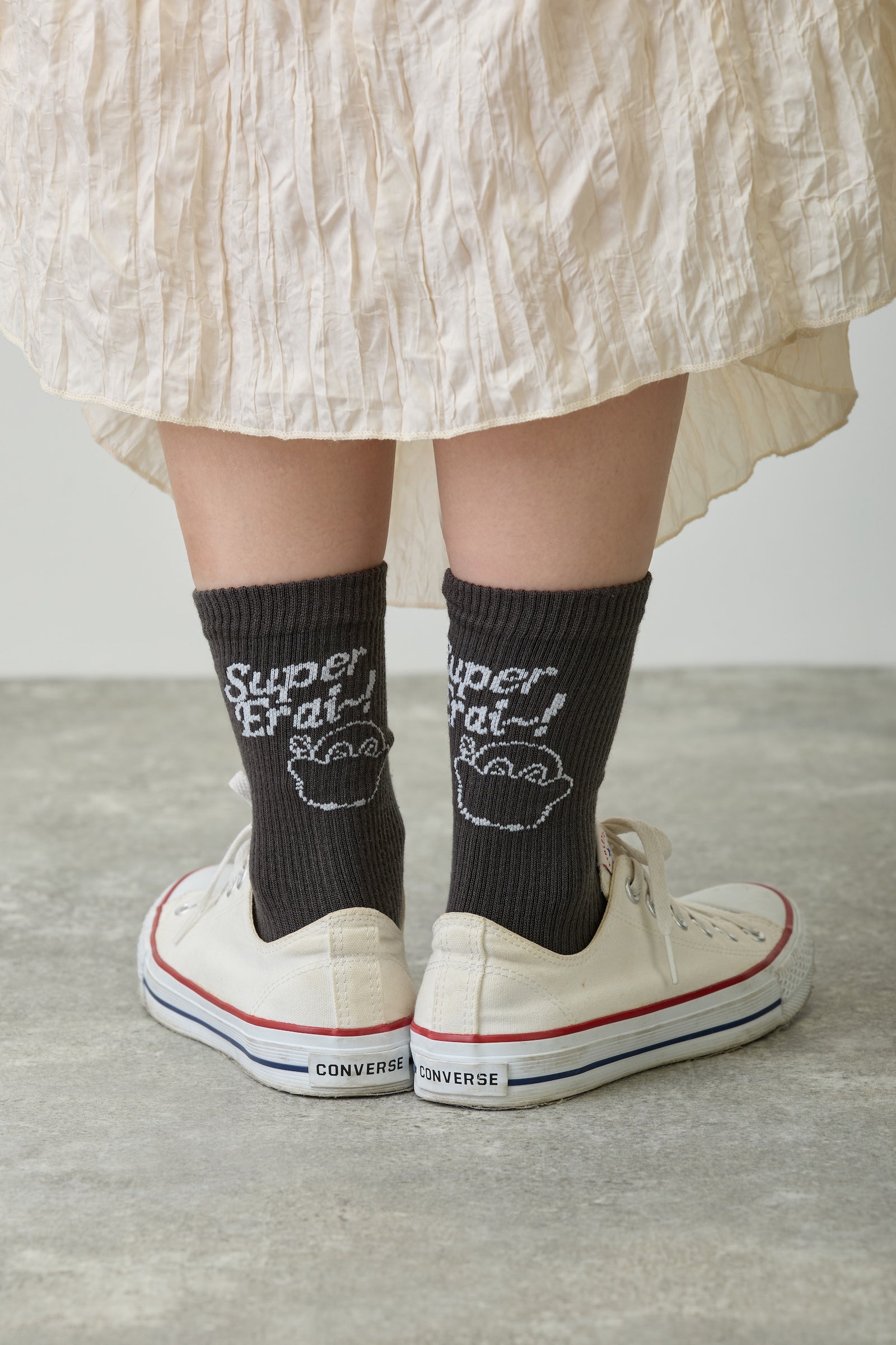 【2BUY10%OFF対象商品】コウペンちゃん ソックス Super Erai～！ スミ 22-24cm