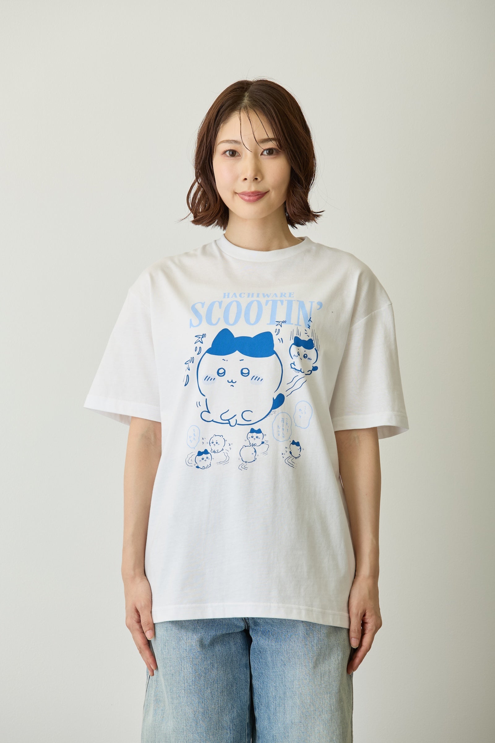 ちいかわ パックTシャツ おしりズリズリ/ステッカー ホワイト/スミ