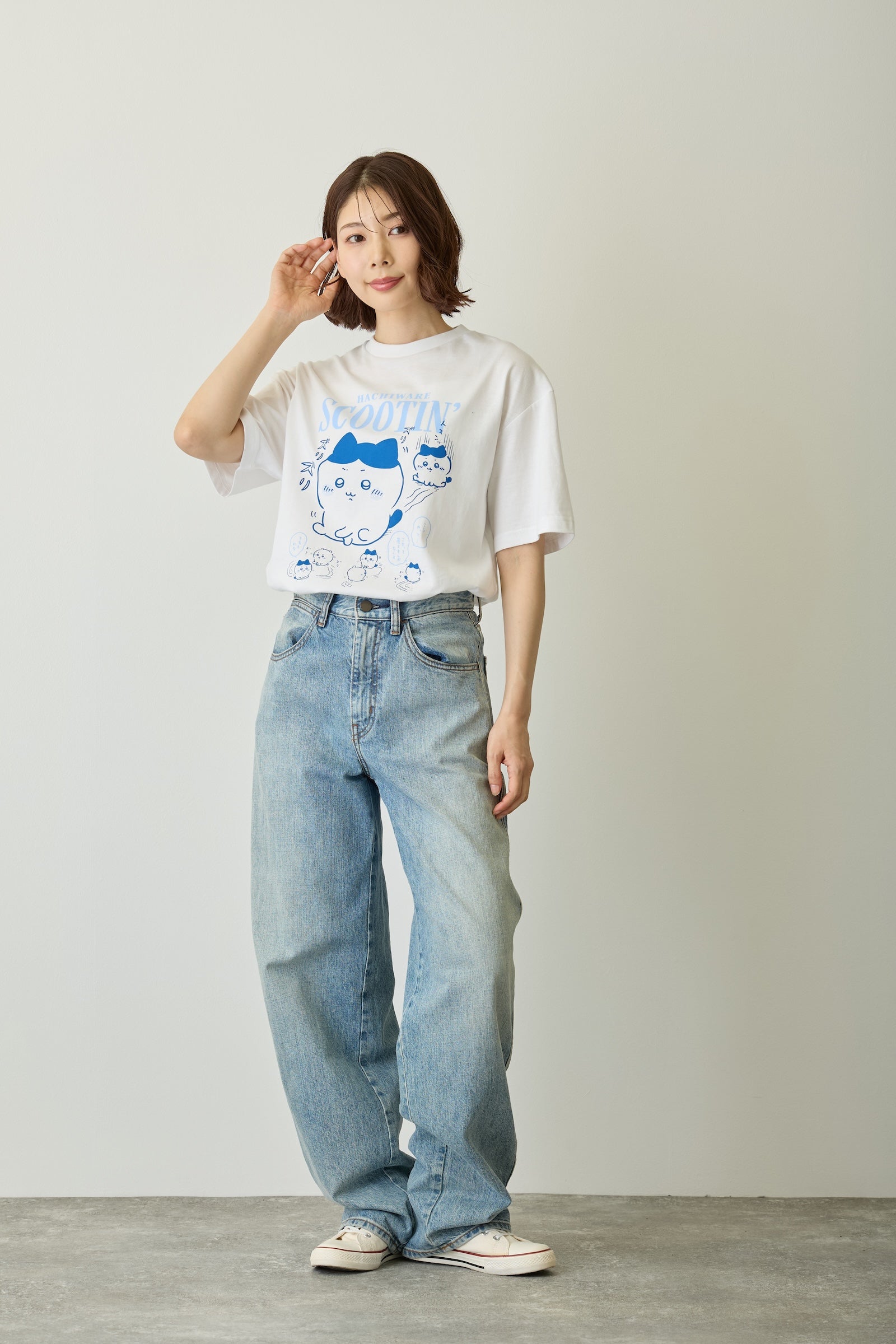 ちいかわ パックTシャツ おしりズリズリ/ステッカー ホワイト/スミ