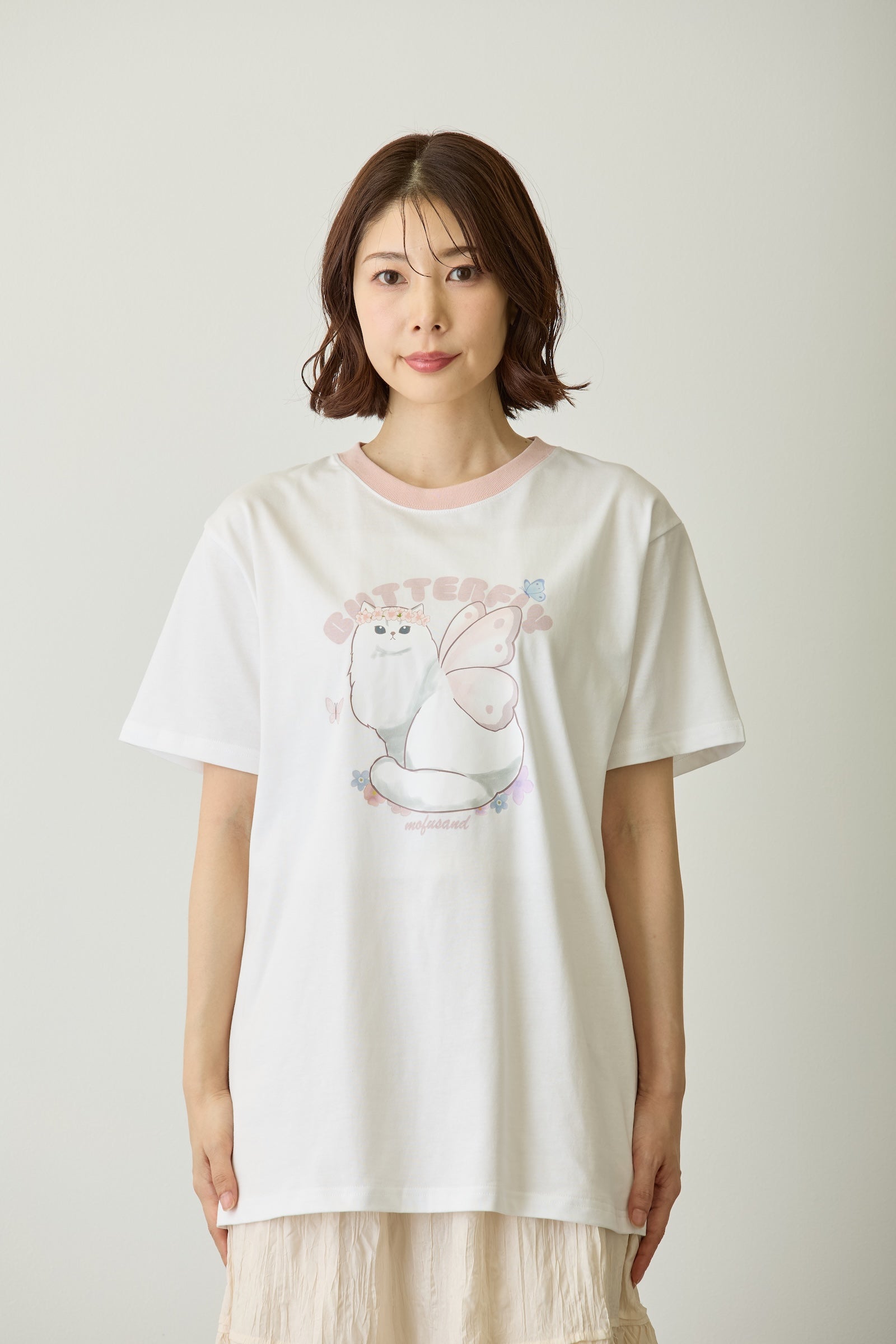 mofusand Tシャツ ちょうちょにゃん ももはねにゃん ホワイト