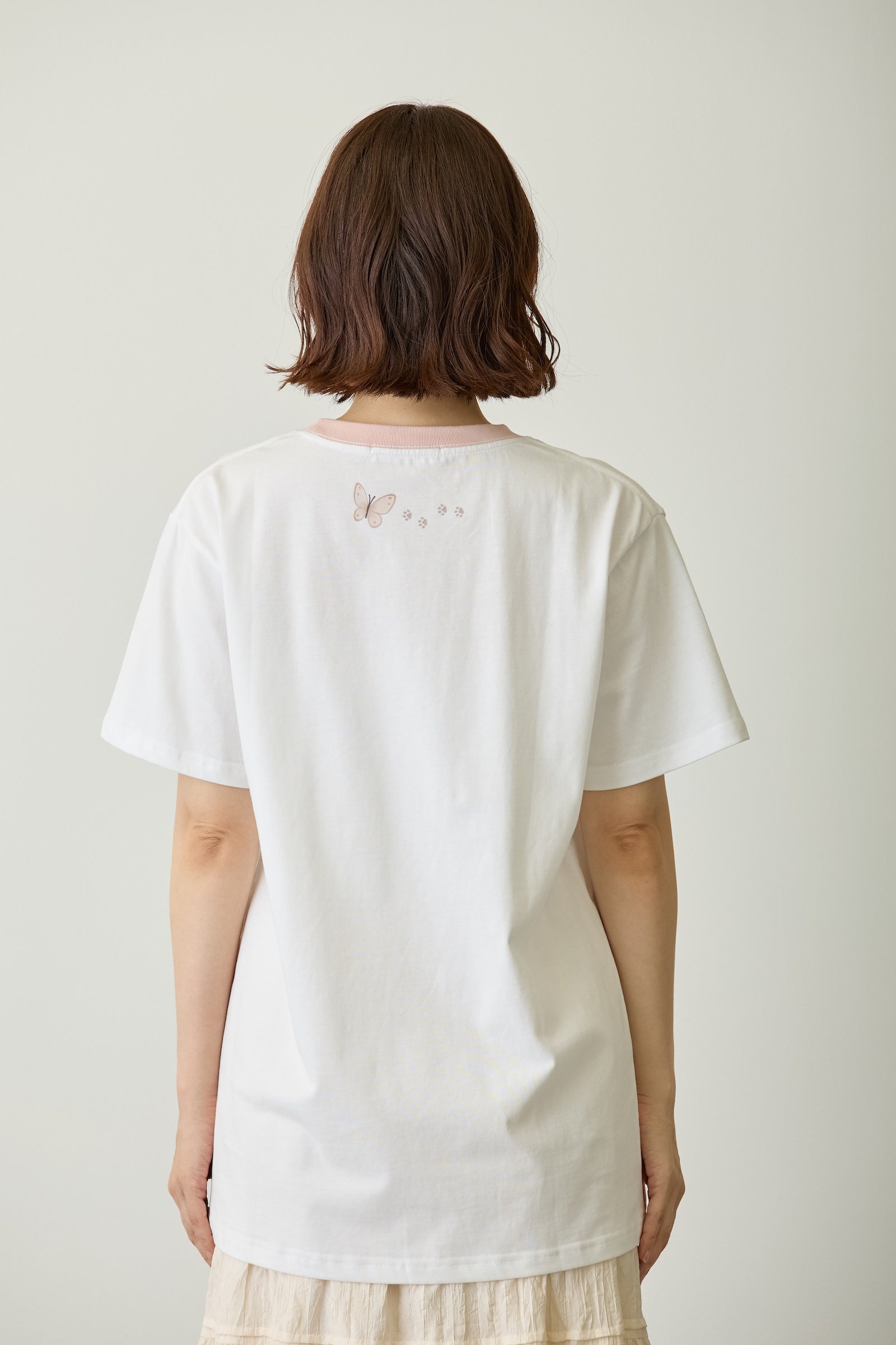 mofusand Tシャツ ちょうちょにゃん ももはねにゃん ホワイト