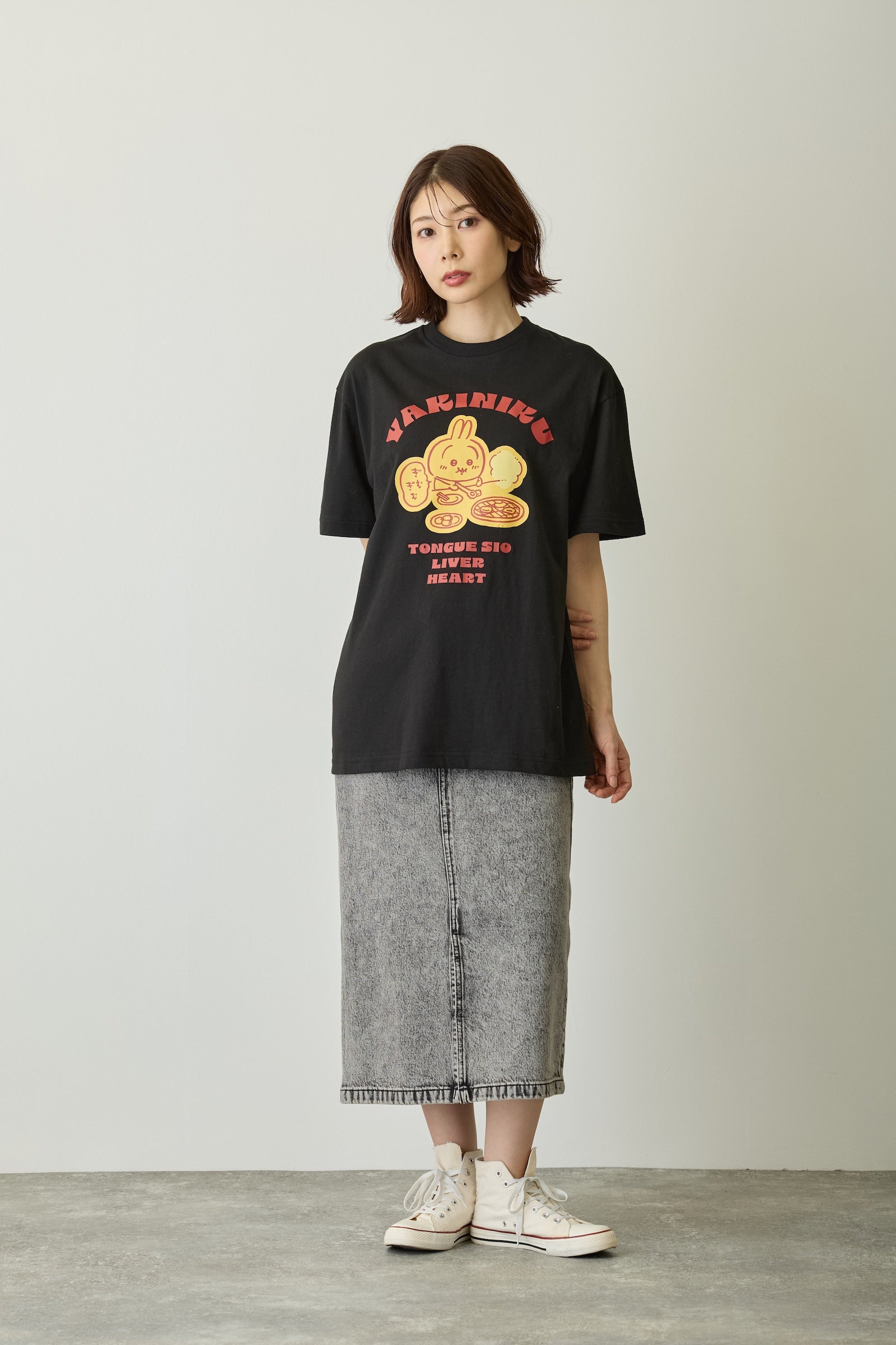 ちいかわ パックTシャツ 焼肉/屈伸 ブラック/オートミール
