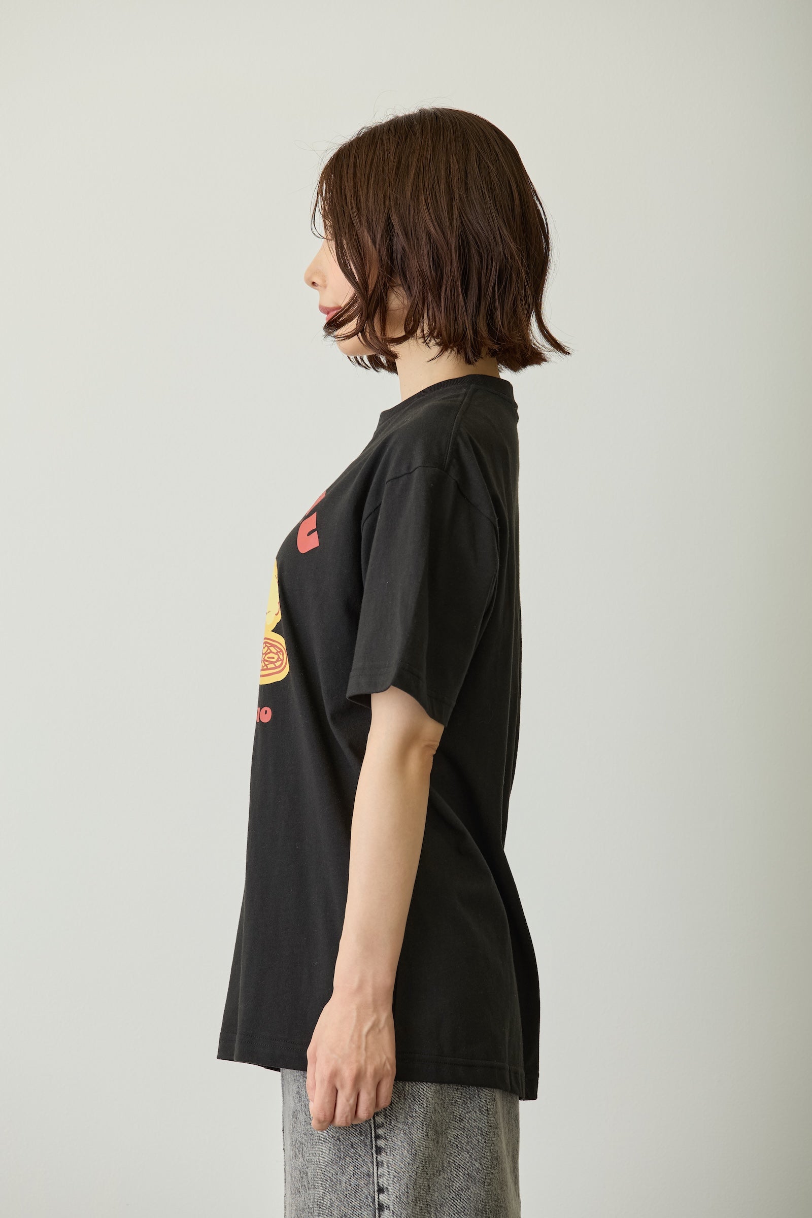 ちいかわ パックTシャツ 焼肉/屈伸 ブラック/オートミール